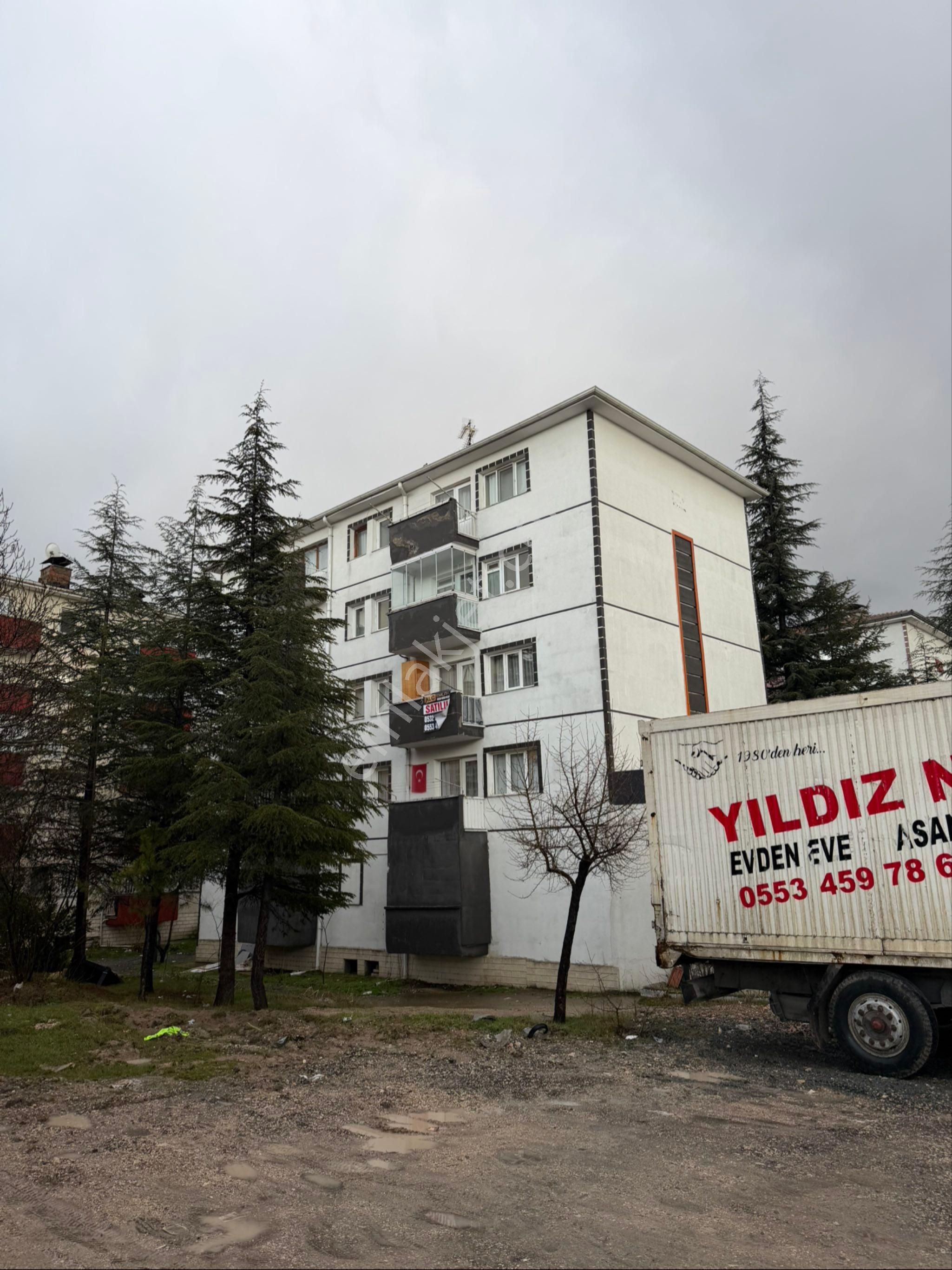 A L C Den Metro Yakını Ara Katta Kiralık 2+1 Daire - Görsel 3