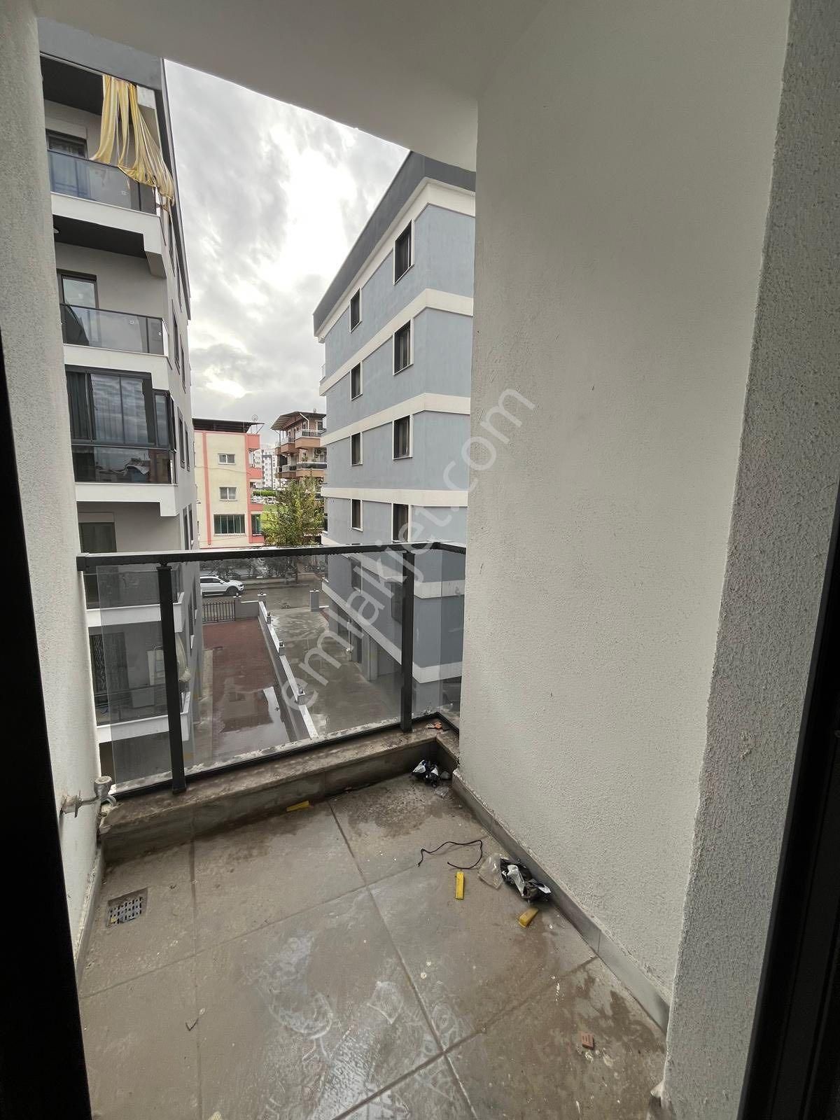 Turgutlu Satılık Selvilitepe Mah 130m2 3+1 Oda 1. Kat Asansör Y.ısıtma E.banyo Sıfır Daire - Görsel 7