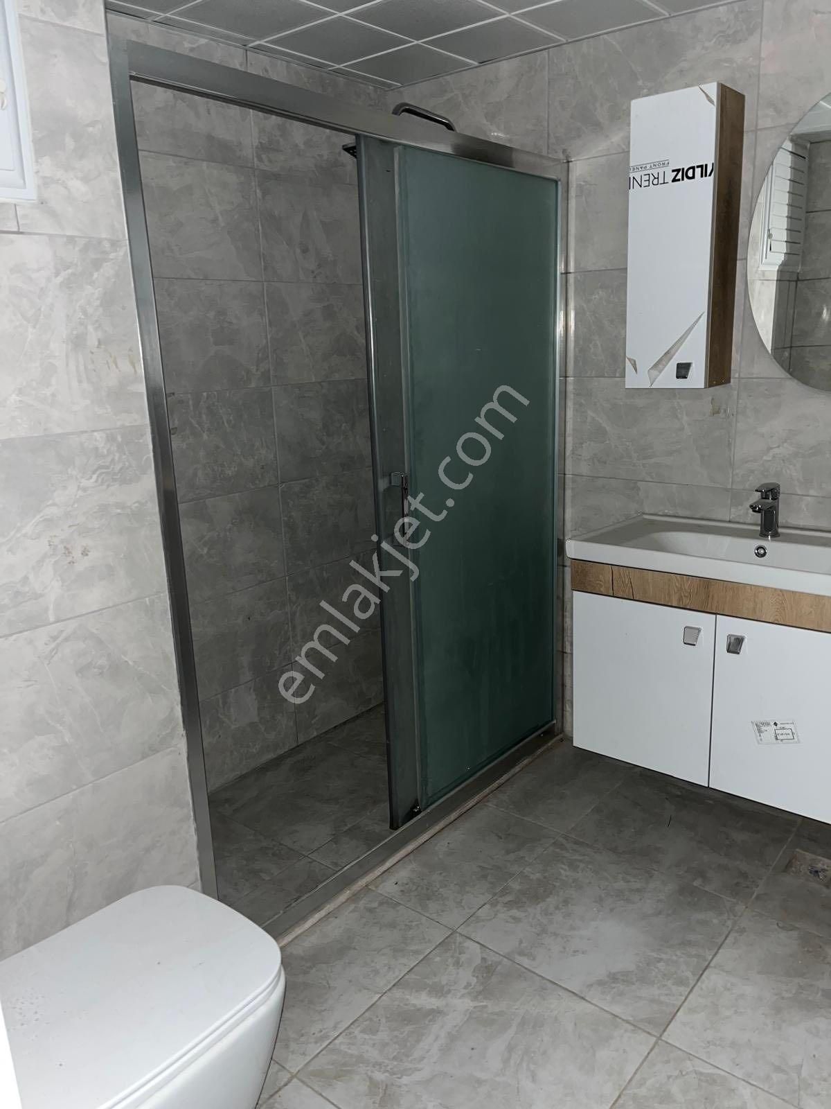 Turgutlu Satılık Selvilitepe Mah 130m2 3+1 Oda 1. Kat Asansör Y.ısıtma E.banyo Sıfır Daire - Görsel 15