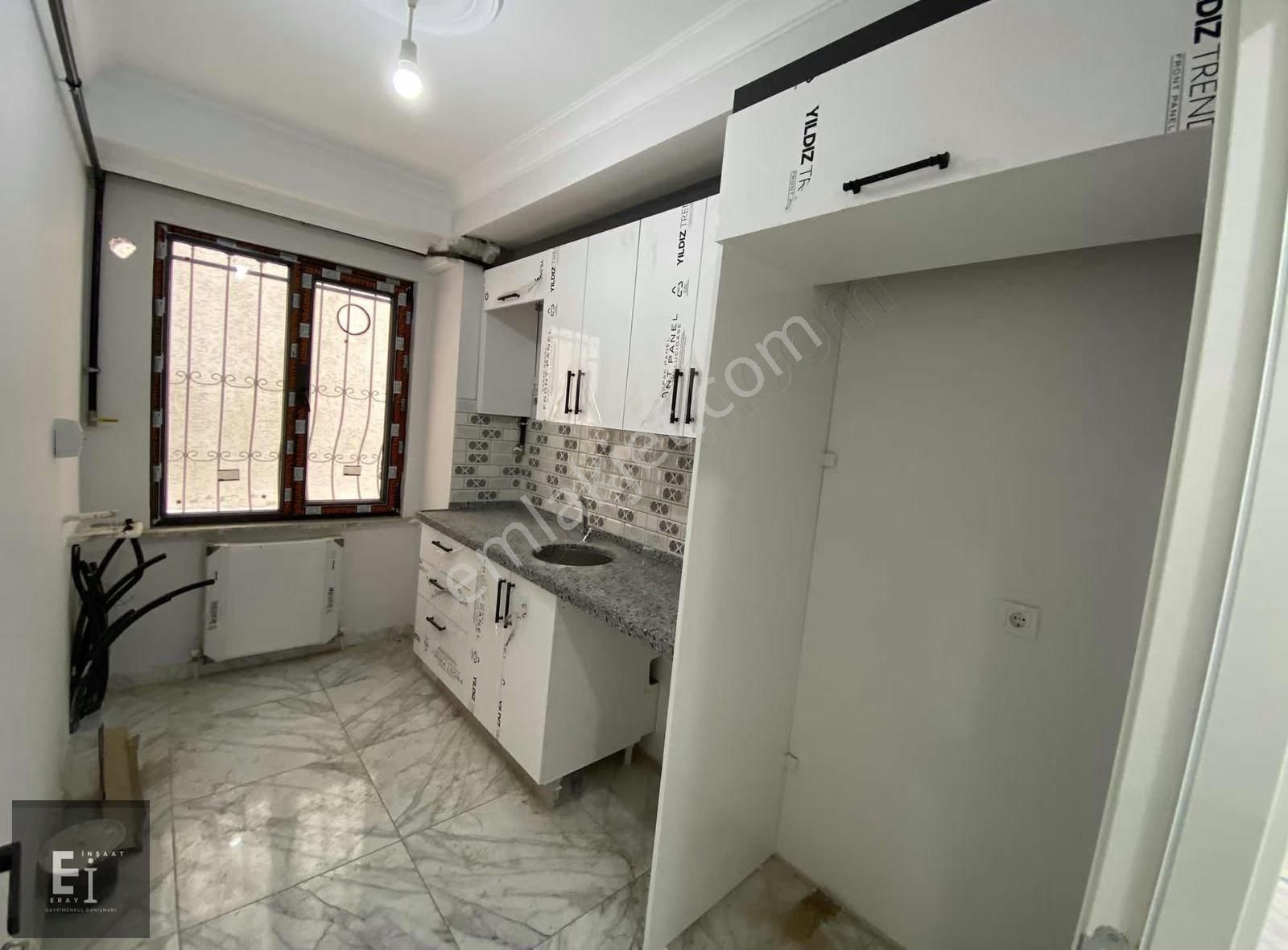 Eray Emlak'tan Satılık Y.giriş 2+1 85m2 Kullanışlı Daire - Görsel 2