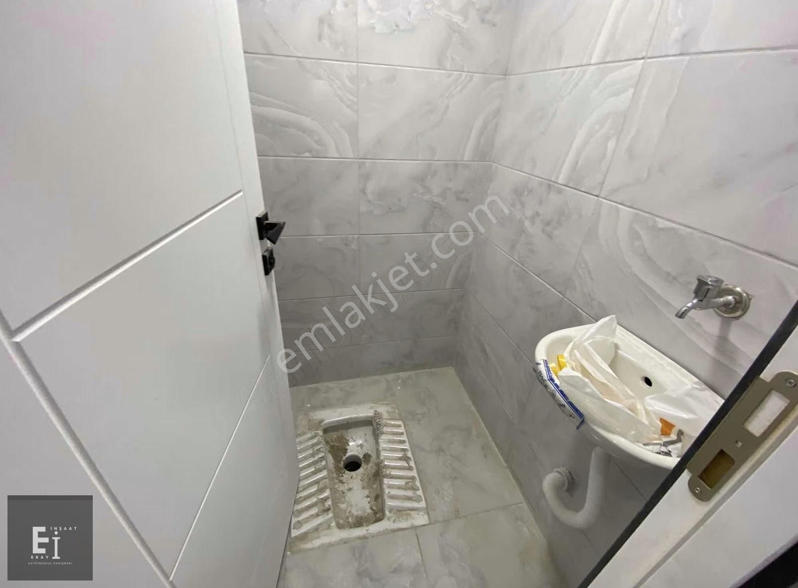 Eray Emlak'tan Satılık Yüksek Giriş 2+1 80m2 1 Kat Yüksekliğinde - Görsel 14