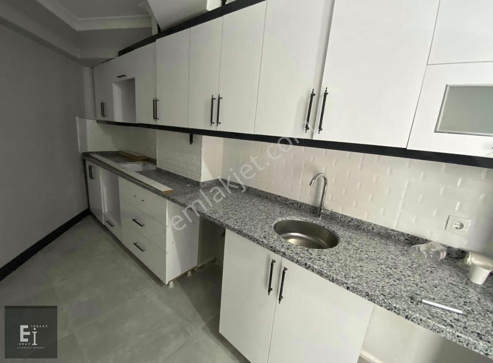 Eray Emlak'tan Satılık Arakat 2+1 90m2 Kullanışlı Daire - Görsel 15