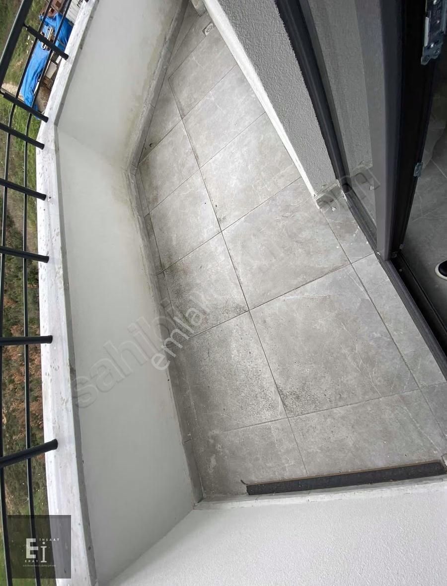 Eray Emlak'tan Satılık Arakat 2+1 90m2 Kullanışlı Daire - Görsel 3