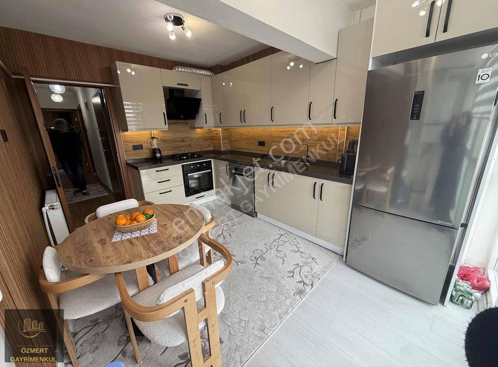 Özmert Ten 2+1arakat Asansörlü Köşe Bina Tadilatlı Satılık Dair - Görsel 12