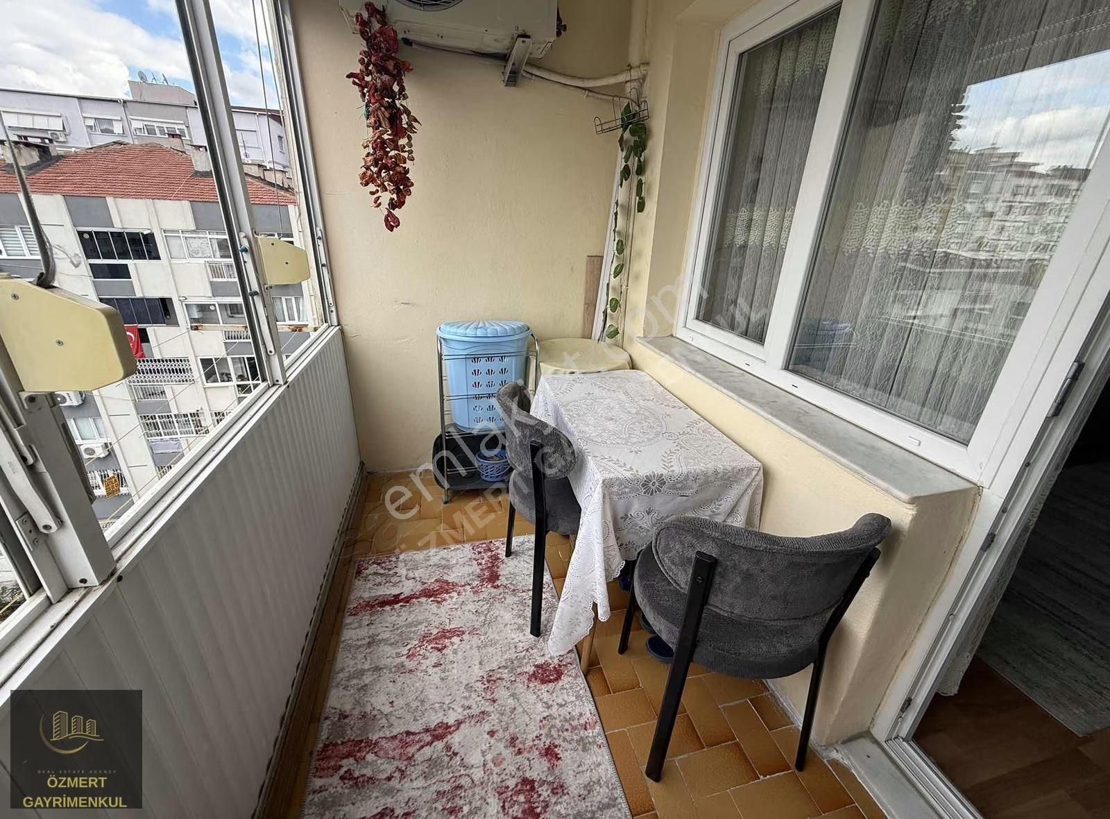 Özmert Ten 2+1arakat Asansörlü Köşe Bina Tadilatlı Satılık Dair - Görsel 9