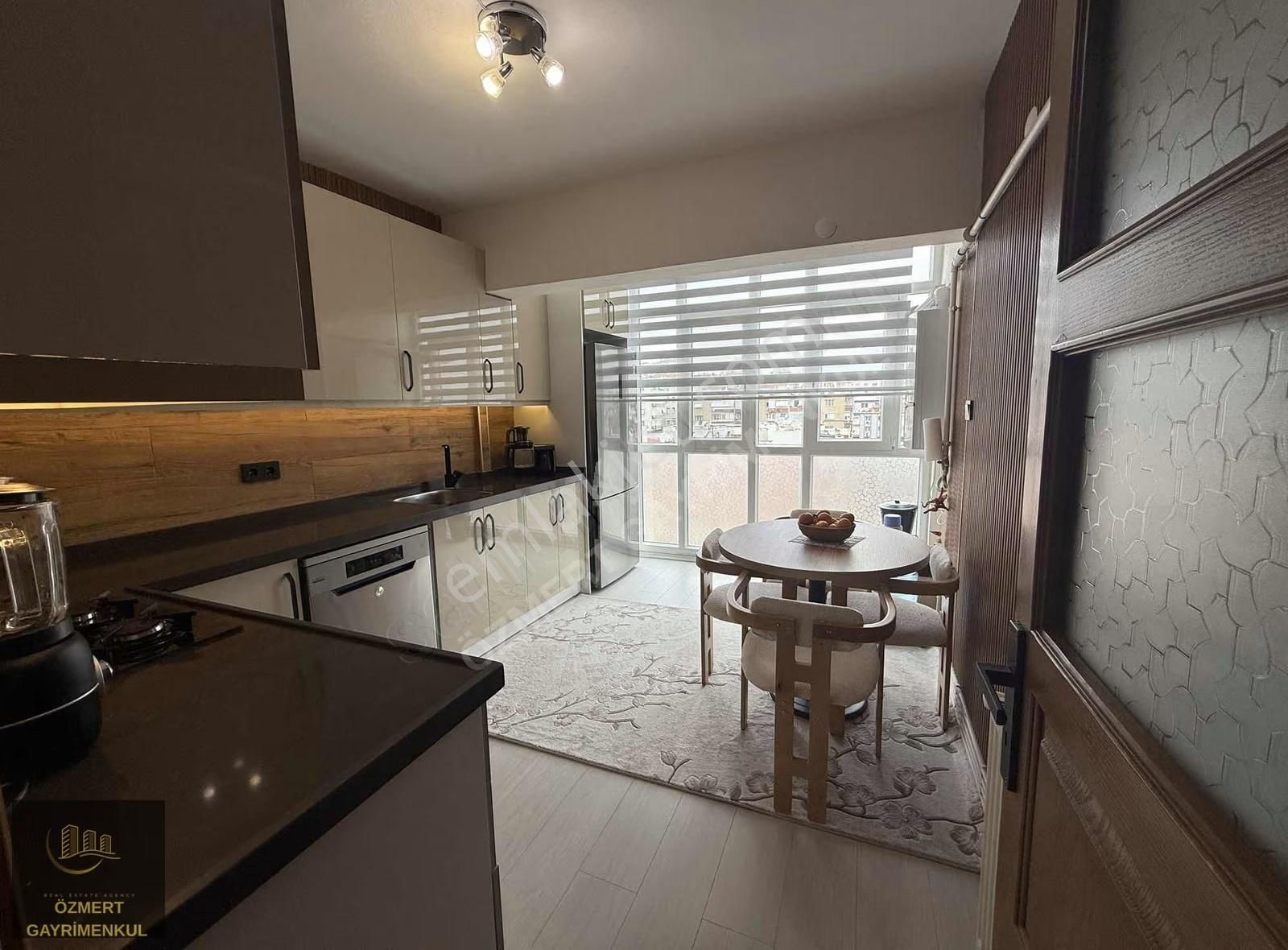 Özmert Ten 2+1arakat Asansörlü Köşe Bina Tadilatlı Satılık Dair - Görsel 13
