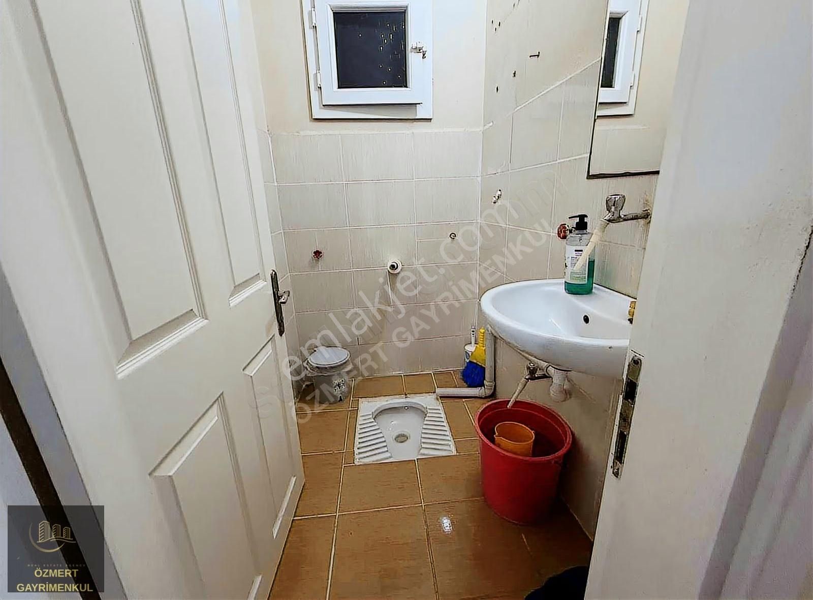 Özmert Ten 3+1 Den 2+1 Çevirilmiş Genç Binada Satılık Daire - Görsel 4