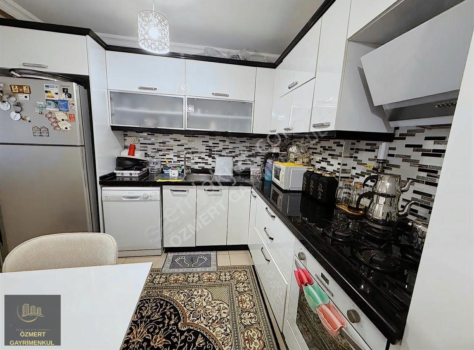 Özmert Ten 3+1 Den 2+1 Çevirilmiş Genç Binada Satılık Daire - Görsel 17