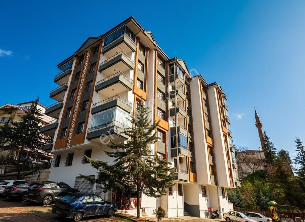 Uzman Emlak Ofisinden İncirli Mh.de 3.kat Konumunda Isı Yalıtımlı Bağımsız 3+1 Daire - Görsel 6