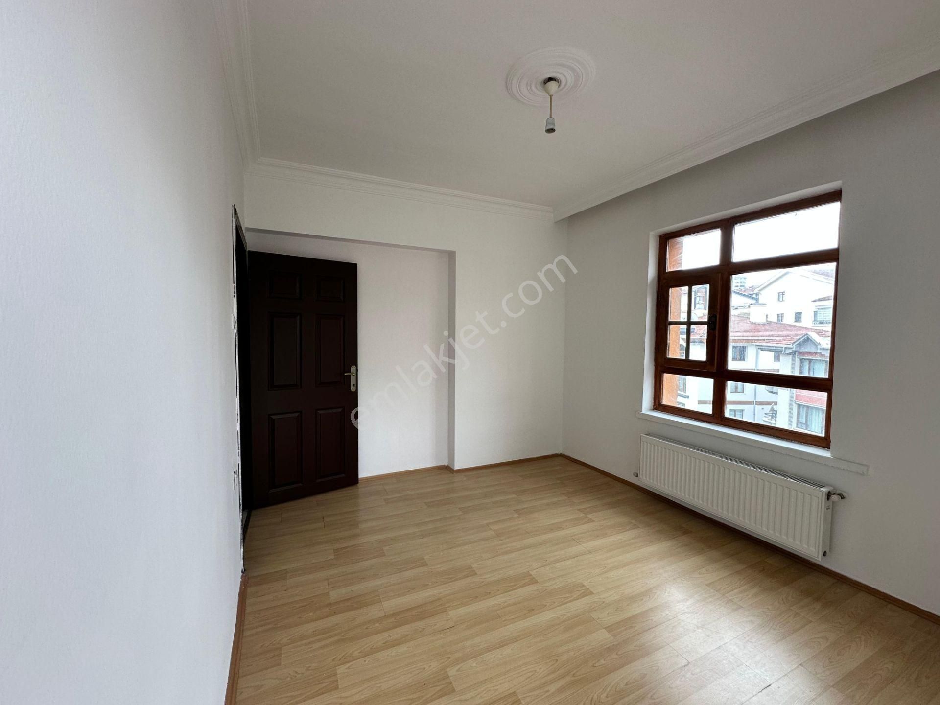 Uzman Emlak Ofisinden İncirli Mh.de 3.kat Konumunda Isı Yalıtımlı Bağımsız 3+1 Daire - Görsel 15