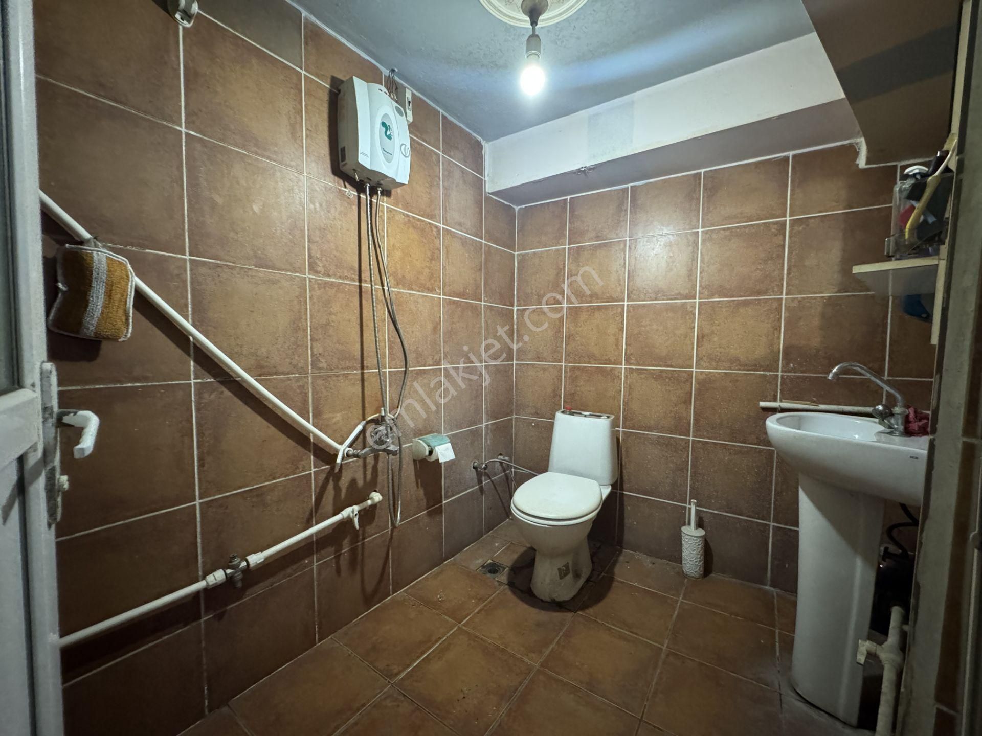Silahtarağa Cadde Üstü 2 Katlı 200m² Düz Giriş Kapalı Alan Mutfak Banyo Wc - Görsel 26