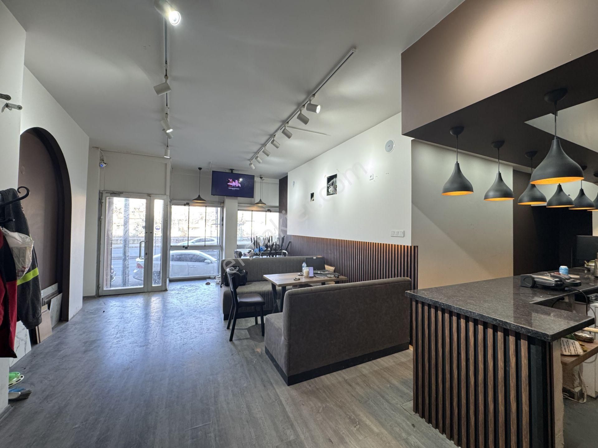 Silahtarağa Cadde Üstü 2 Katlı 200m² Düz Giriş Kapalı Alan Mutfak Banyo Wc - Görsel 5