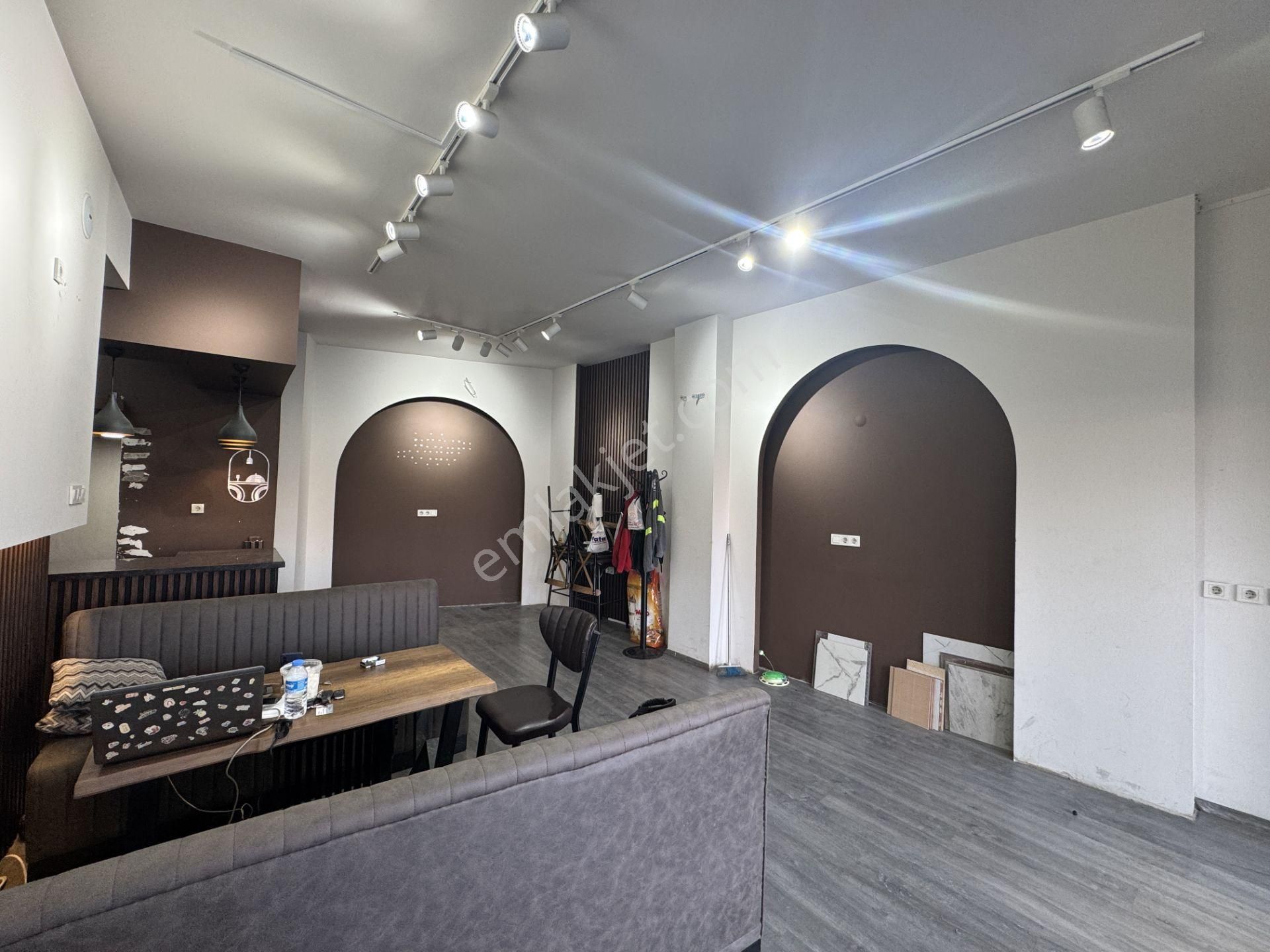 Silahtarağa Cadde Üstü 2 Katlı 200m² Düz Giriş Kapalı Alan Mutfak Banyo Wc - Görsel 6