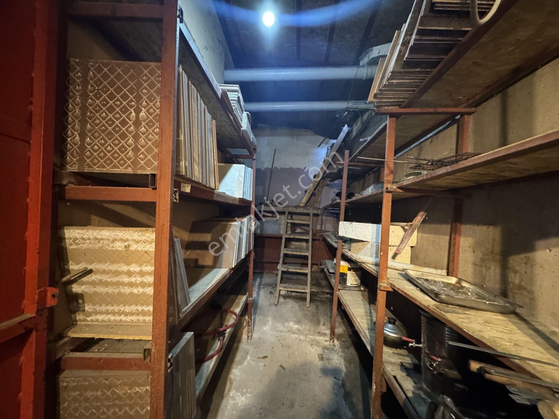 Silahtarağa Cadde Üstü 2 Katlı 200m² Düz Giriş Kapalı Alan Mutfak Banyo Wc - Görsel 16