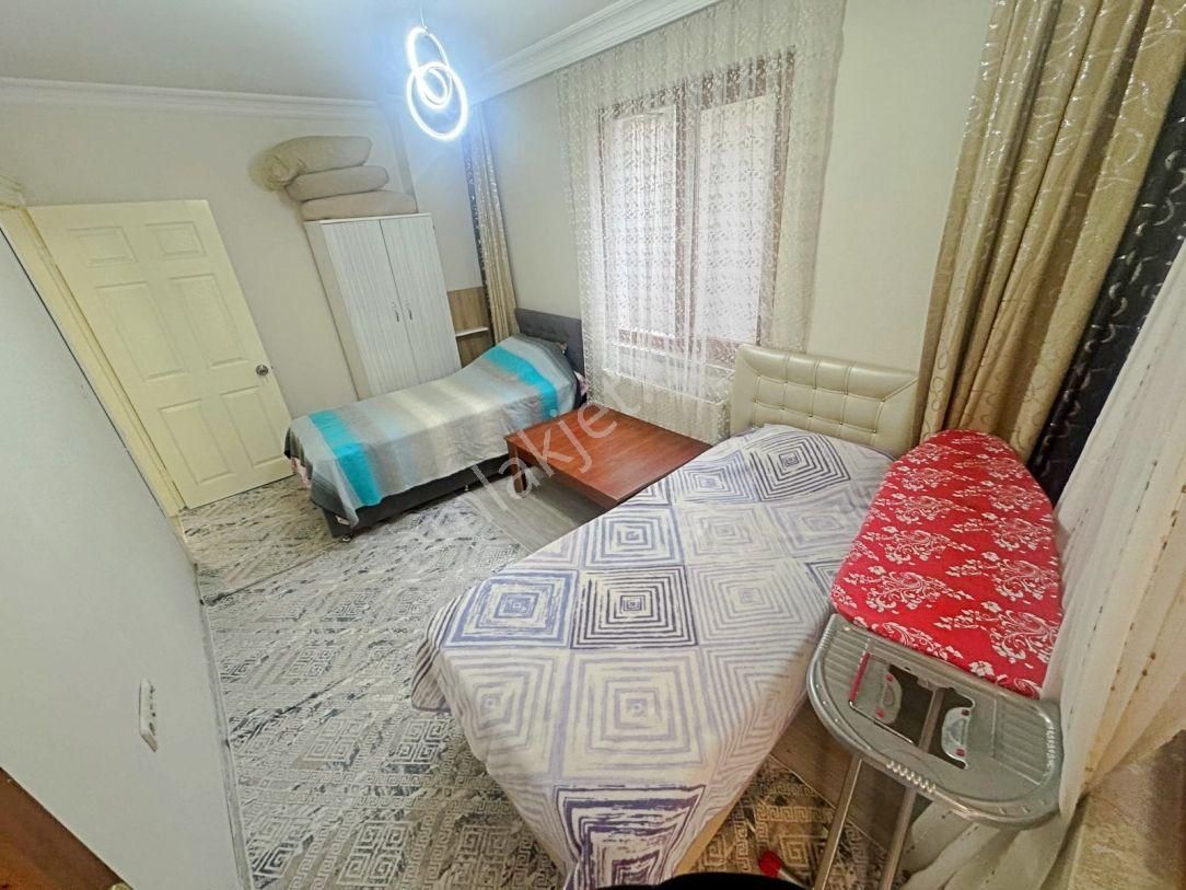 Gata Yakını 3+1 Bağımsız Lüx Eşyalı Ortakat Asansörlü Çift Banyo - Görsel 24