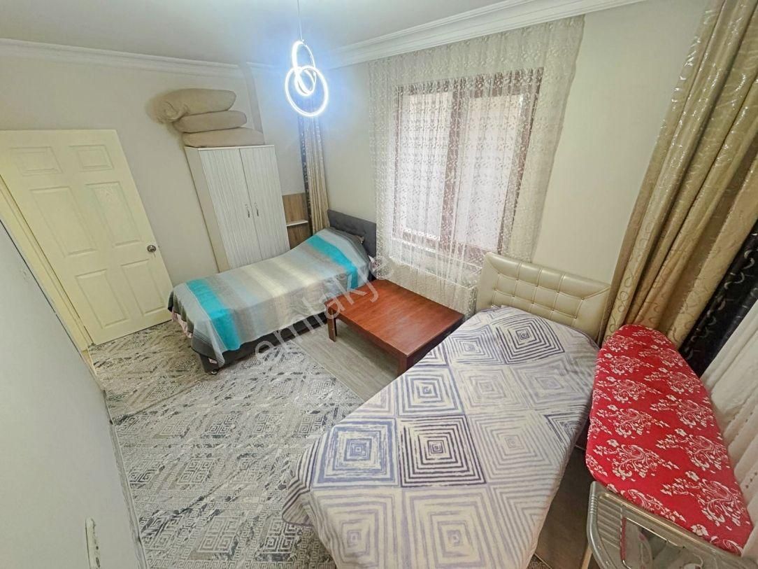 Gata Yakını 3+1 Bağımsız Lüx Eşyalı Ortakat Asansörlü Çift Banyo - Görsel 23