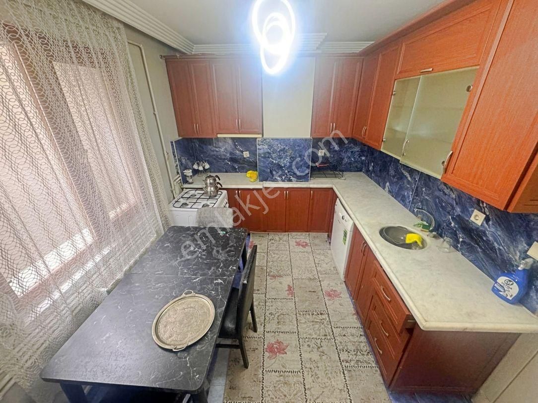 Gata Yakını 3+1 Bağımsız Lüx Eşyalı Ortakat Asansörlü Çift Banyo - Görsel 6