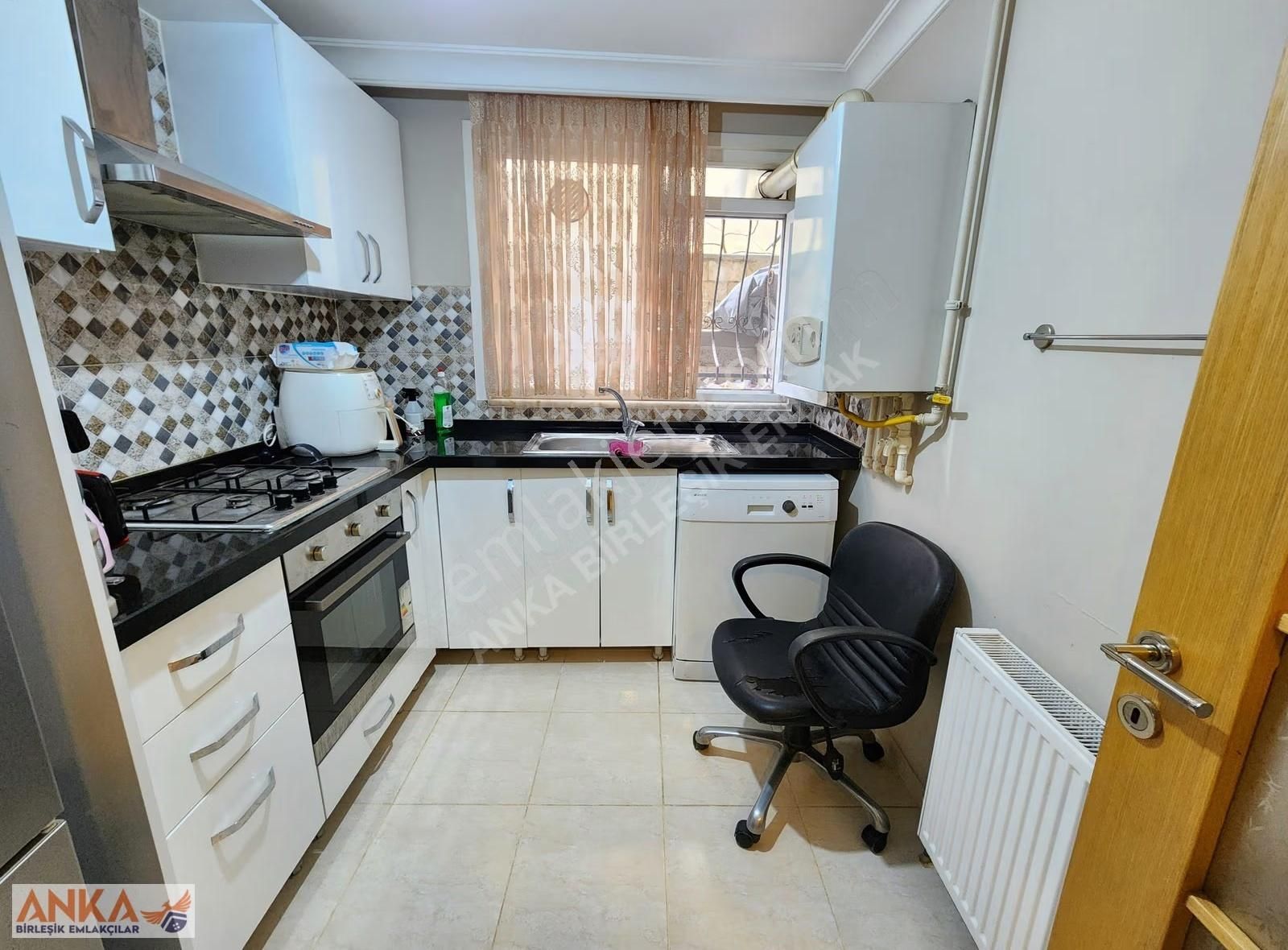 Anka'dan Üsküdar Cumhuriyet Mahallesinde Yeni Binada Eşyalı 2+1 - Görsel 9