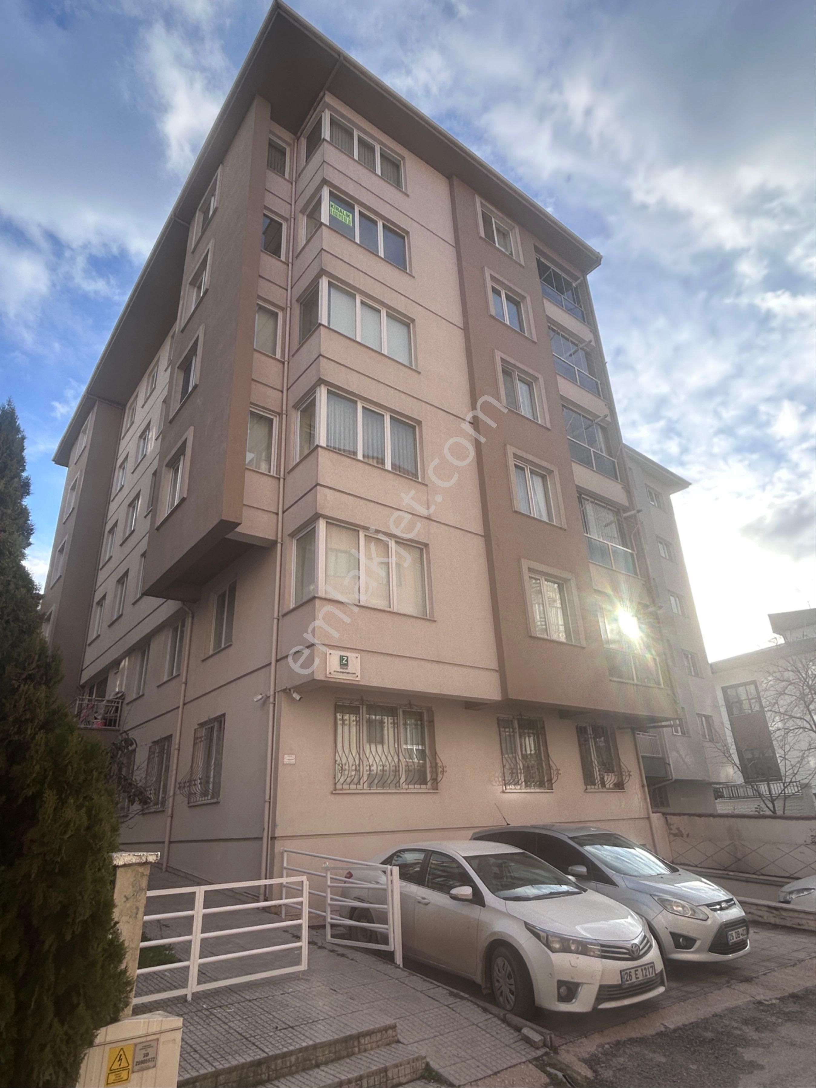 Kiralık 3+1 Kombili Daire - Görsel 3