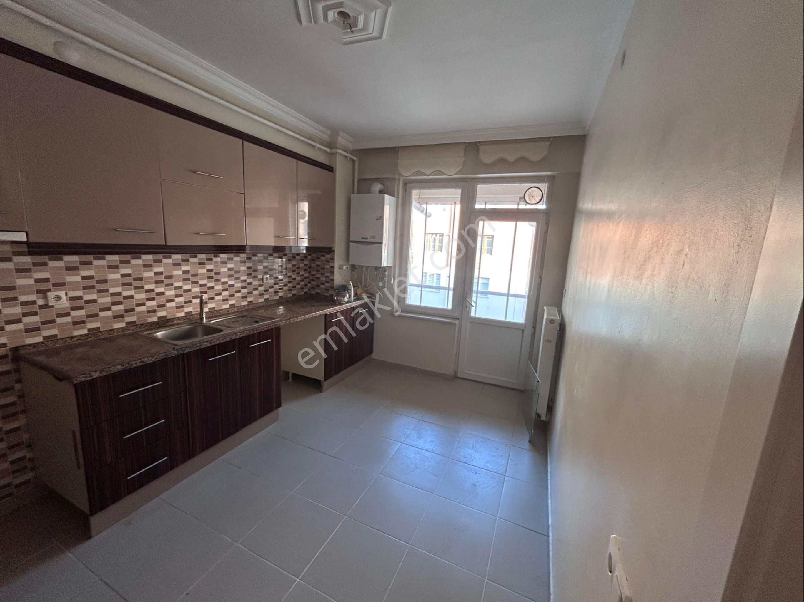 Kiralık 3+1 Kombili Daire - Görsel 8