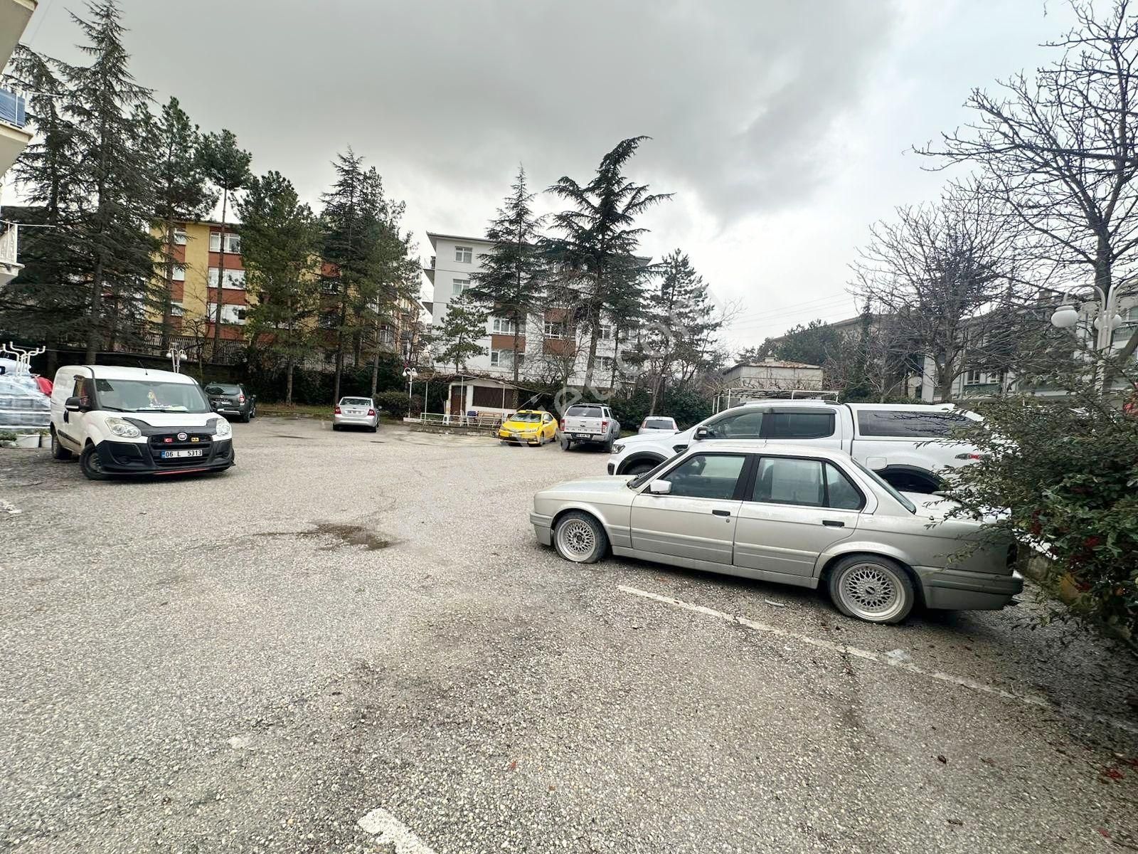 Etlik'te Merkezi Konumda 3+1 Site İçi Ful Yapılı Asansörlü - Görsel 32