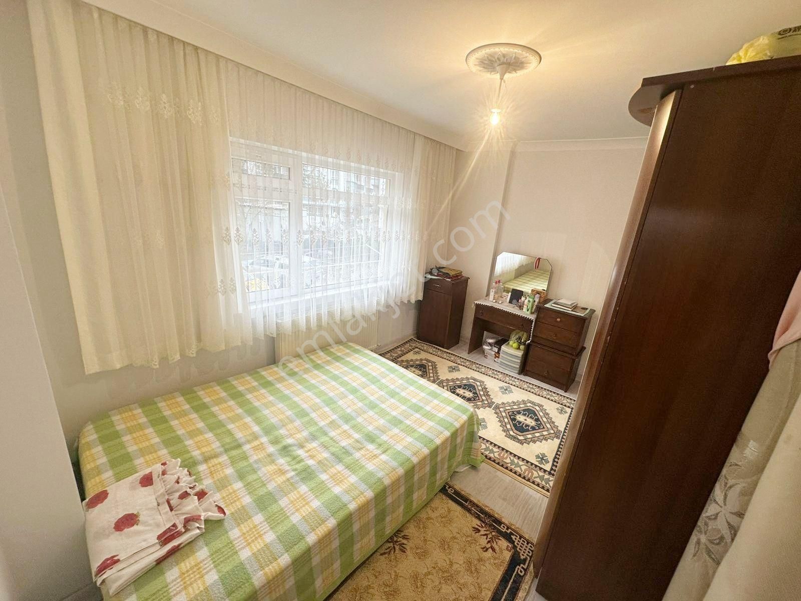 Etlik'te Merkezi Konumda 3+1 Site İçi Ful Yapılı Asansörlü - Görsel 15