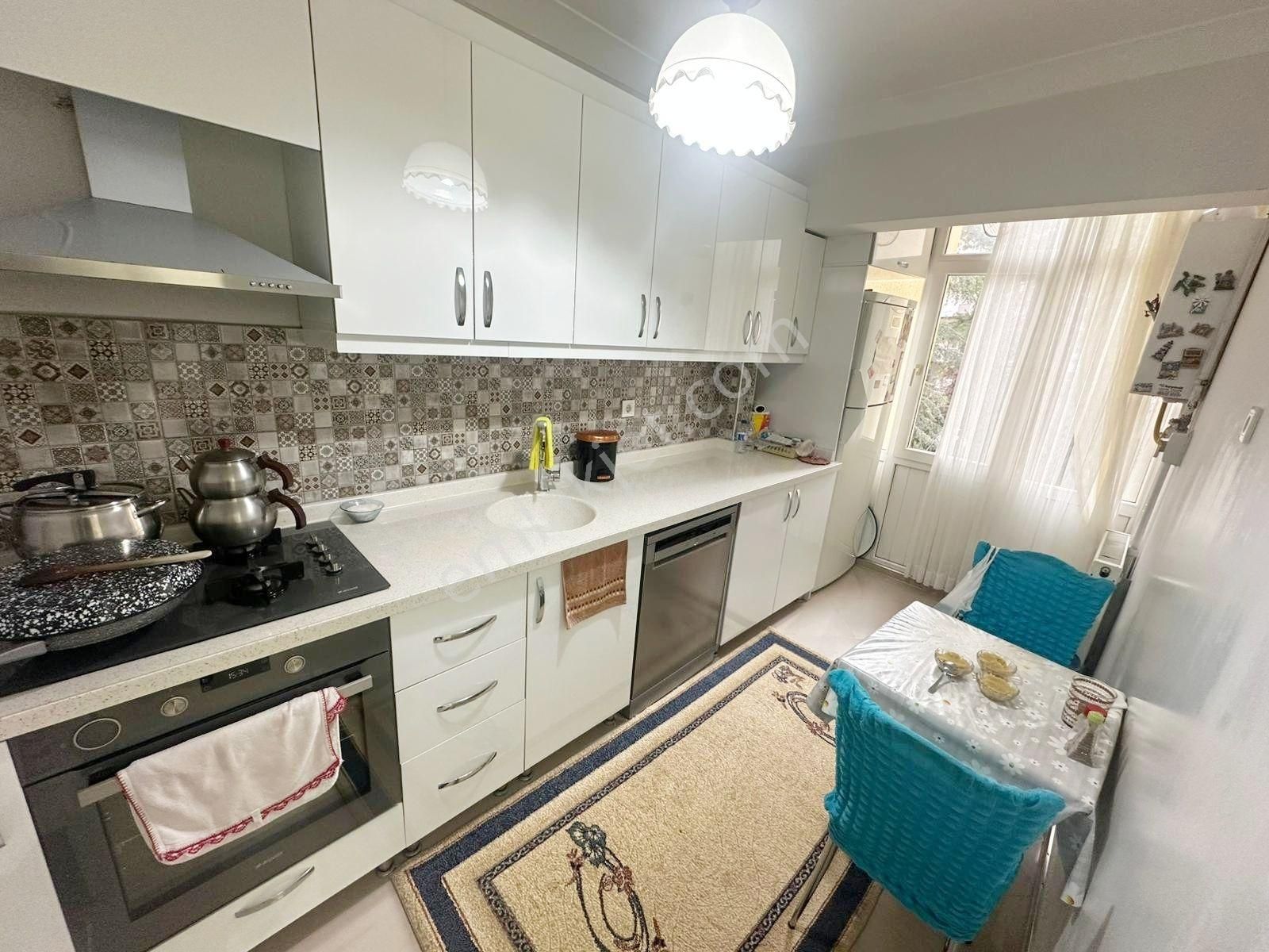 Etlik'te Merkezi Konumda 3+1 Site İçi Ful Yapılı Asansörlü