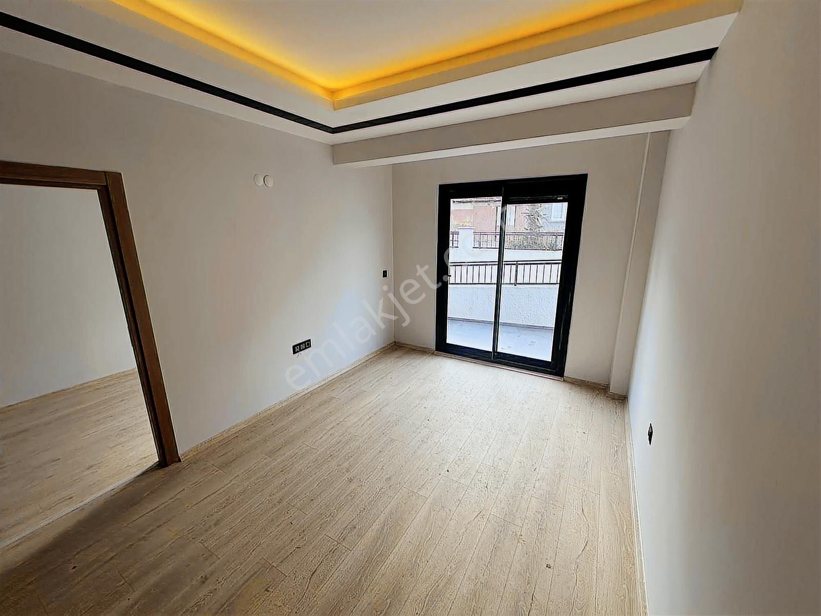 Hasanağa Bahçesi Ve Üniversite Dibi Site İçerisi Satılık 1+1 - Görsel 3