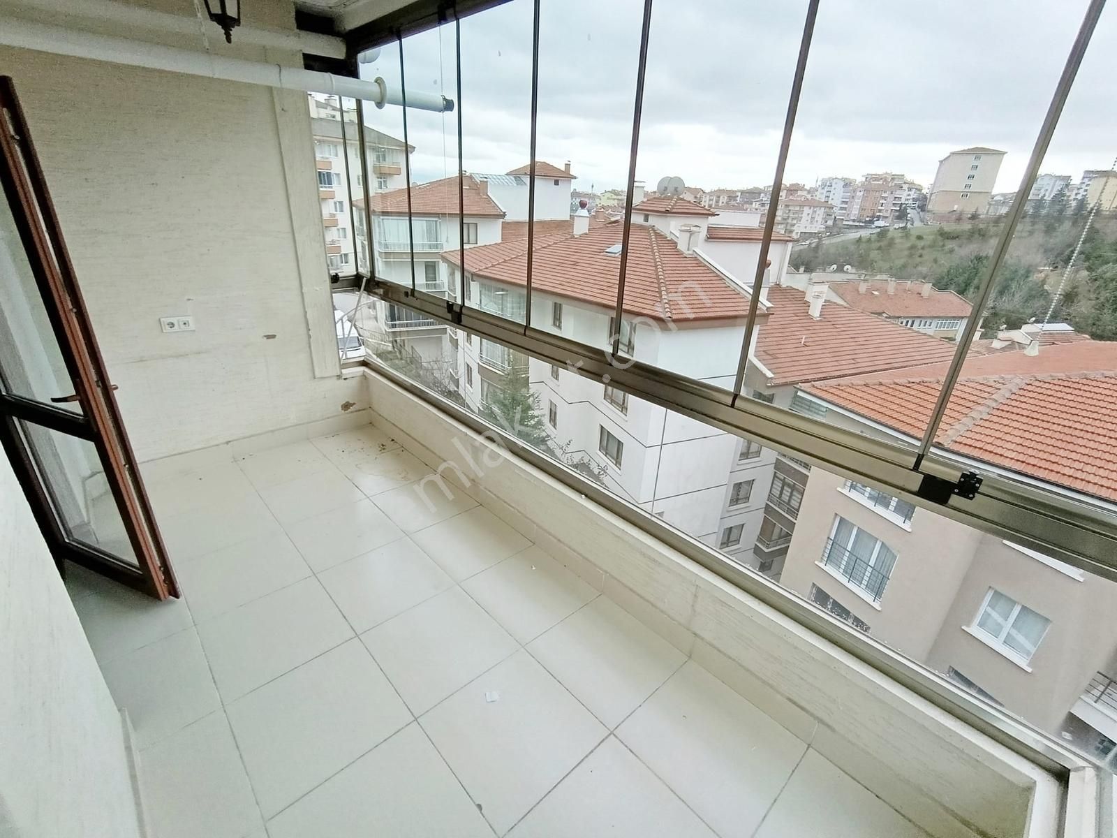 Ufuk Özdemir'den Bademlik Mah 4+1 Kiralık Daire Asansörlü - Görsel 14