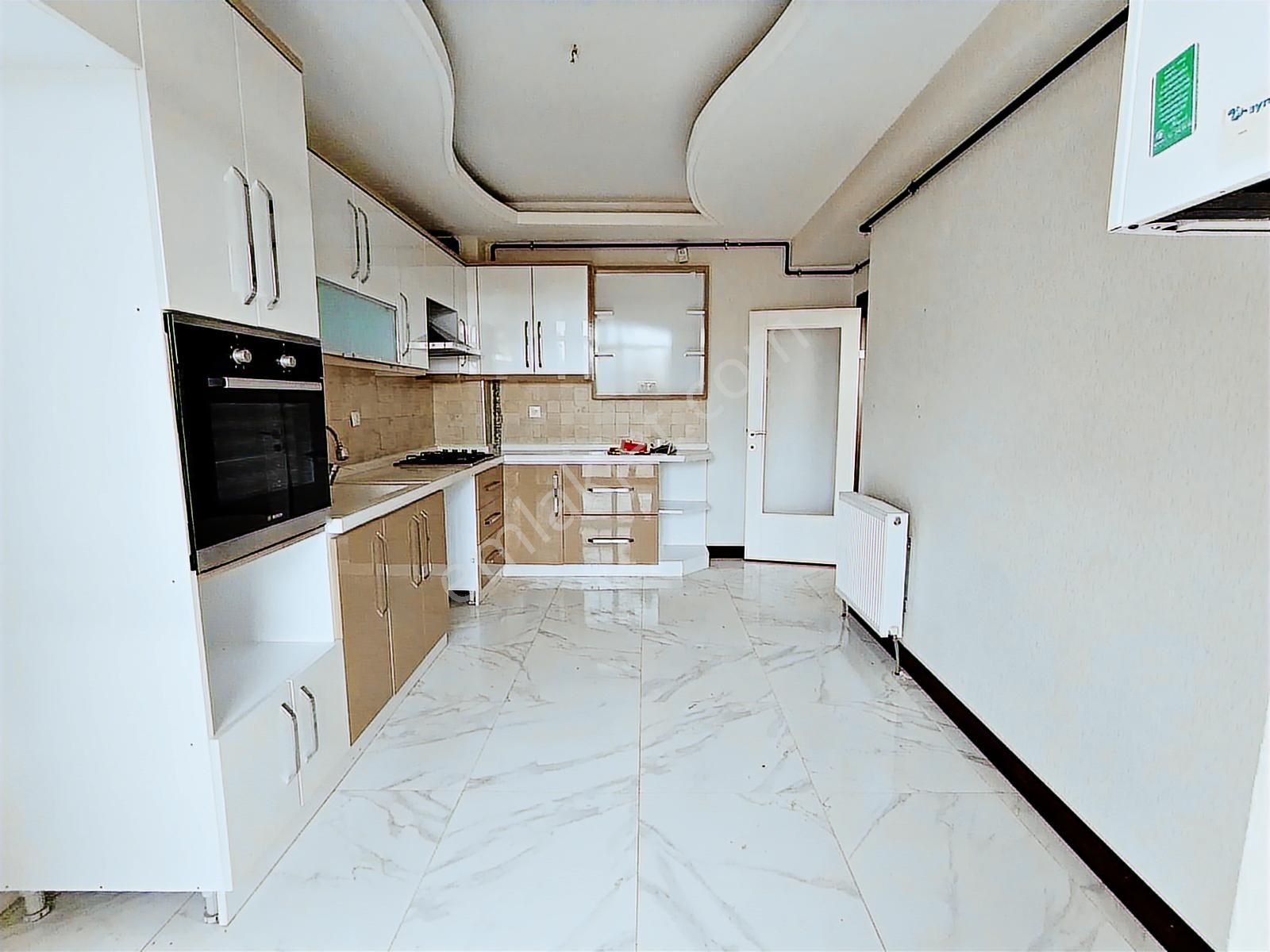 Ufuk Özdemir'den Bademlik Mah 4+1 Kiralık Daire Asansörlü - Görsel 8