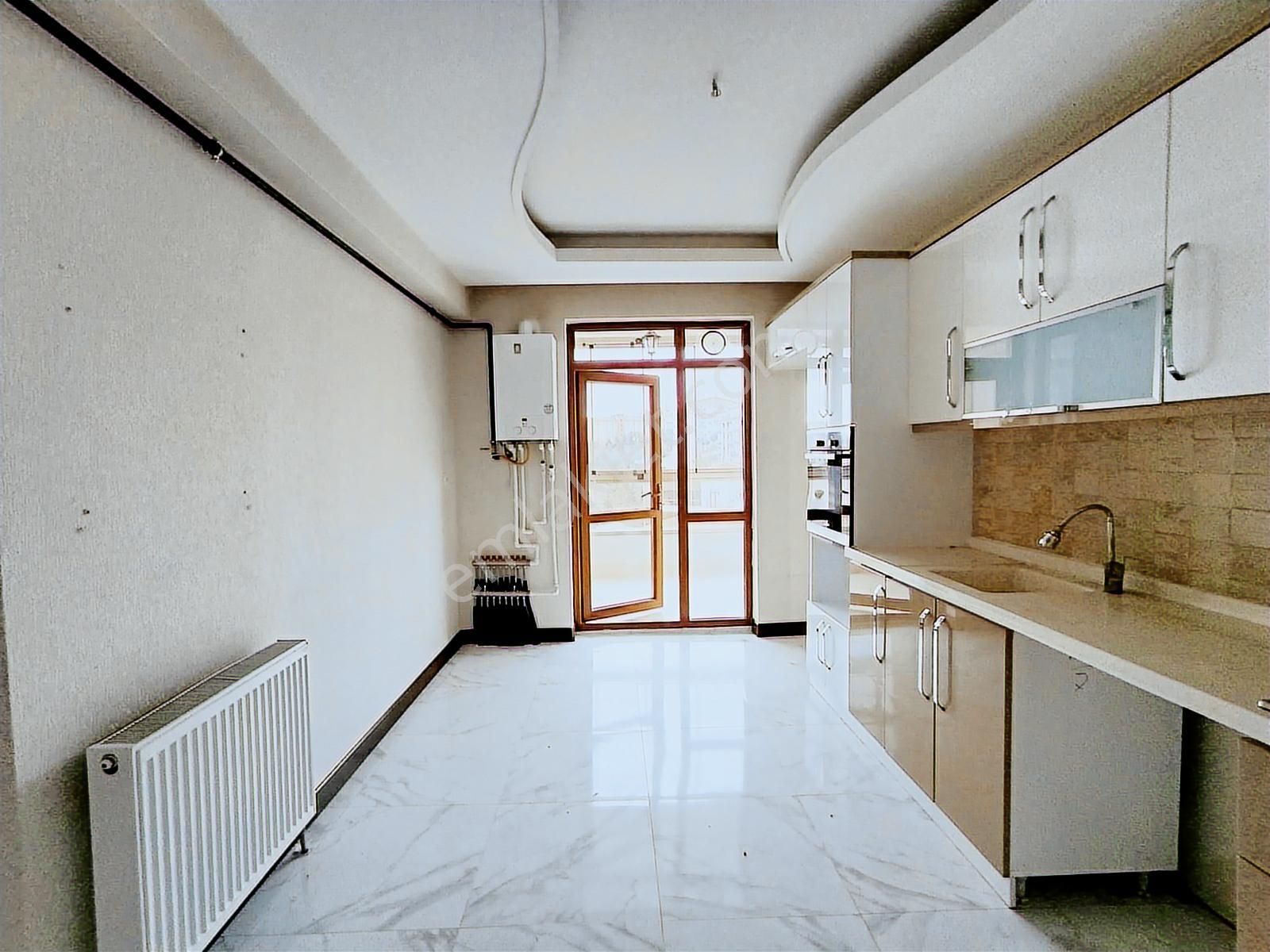 Ufuk Özdemir'den Bademlik Mah 4+1 Kiralık Daire Asansörlü - Görsel 7