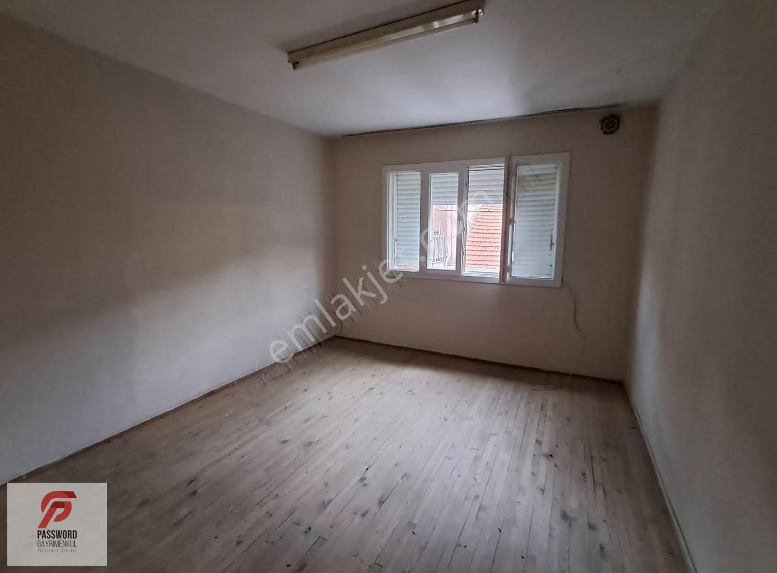 Bayraklı Çaymahalle'de Bahçeli 3+1 Kiralık Daire - Görsel 2