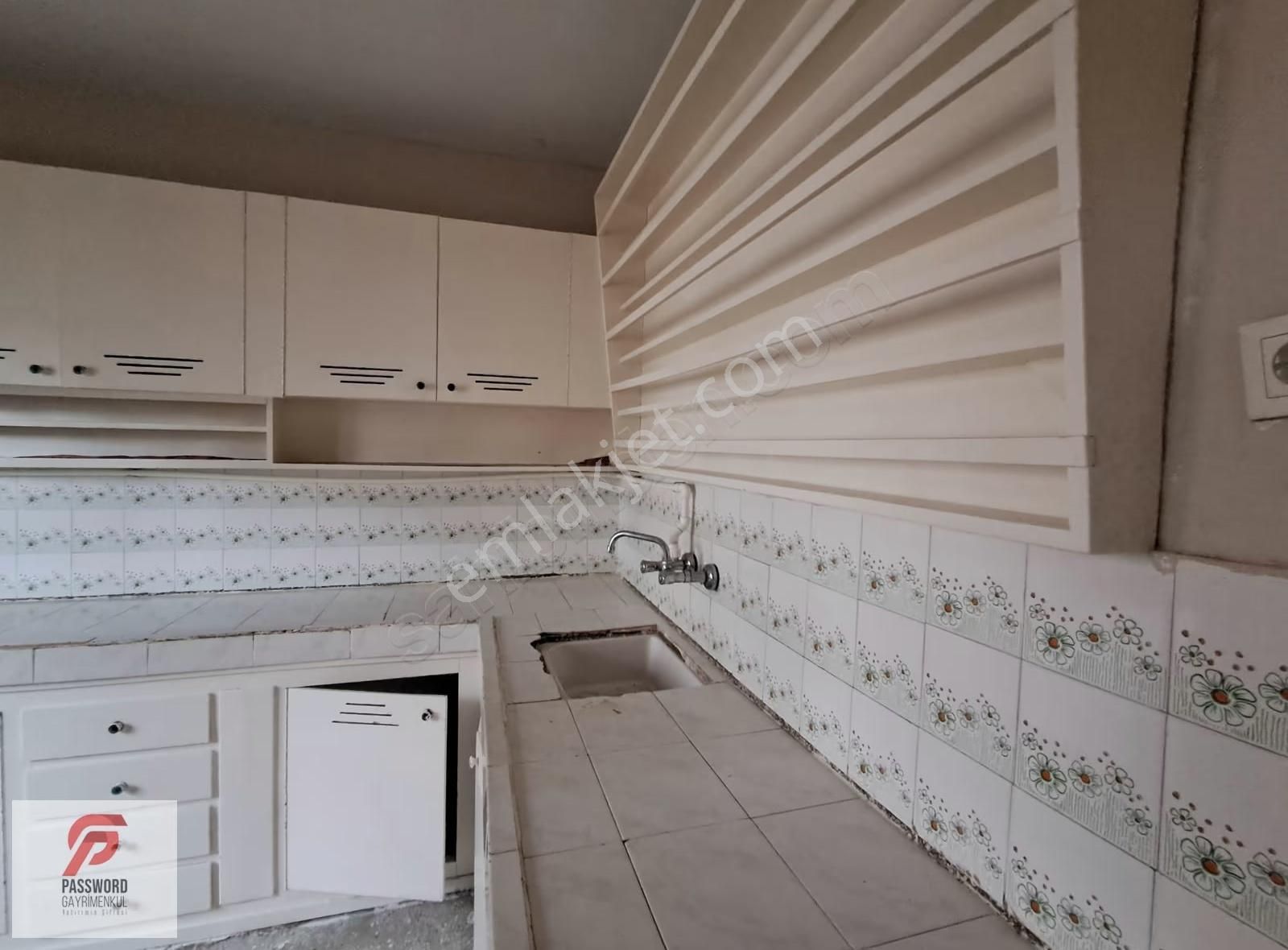 Bayraklı Çaymahalle'de Bahçeli 3+1 Kiralık Daire - Görsel 10