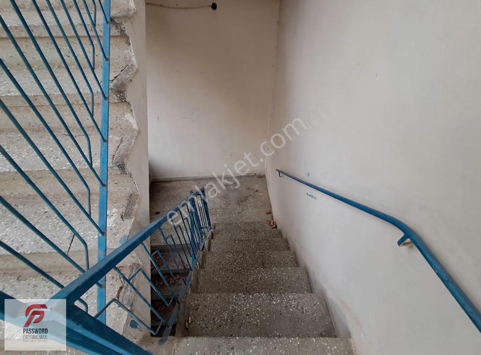 Bayraklı Çaymahalle'de Bahçeli 3+1 Kiralık Daire - Görsel 12