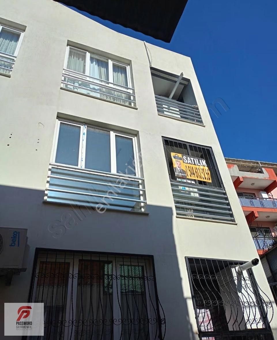 Büyük Çiğli Merkezi Lokasyonda Satılık 2+1 Daire