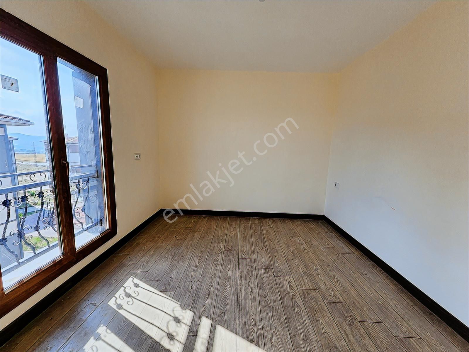 Güler^den Çubuk Sünlü Tokide Sıfır 2.katta 2+1 91m2 23.500taksit - Görsel 9