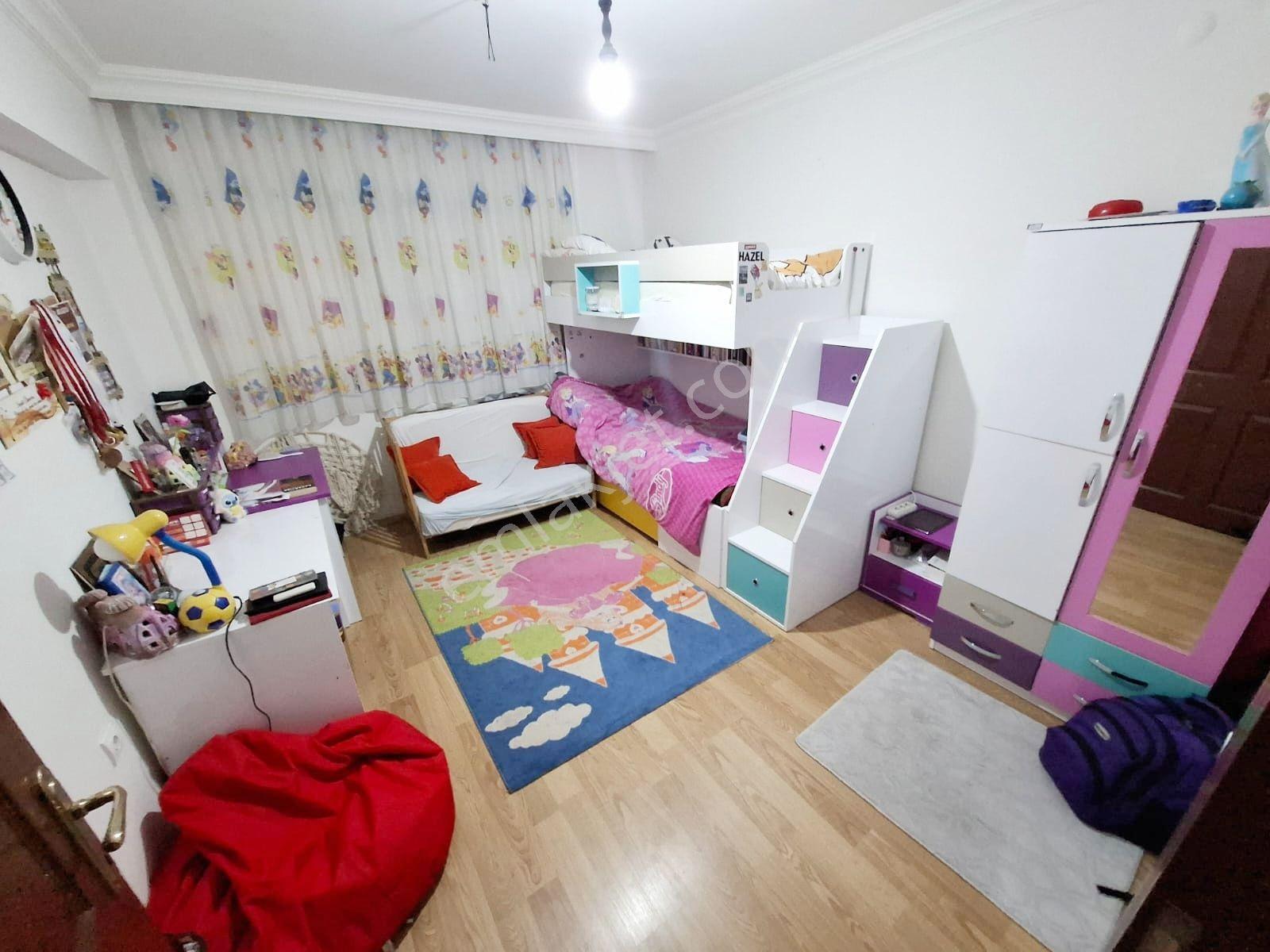 Yenimahalle Yakacık Akıncılar Sitesinde 5+2 Yapılı İskanlı Villa - Görsel 19