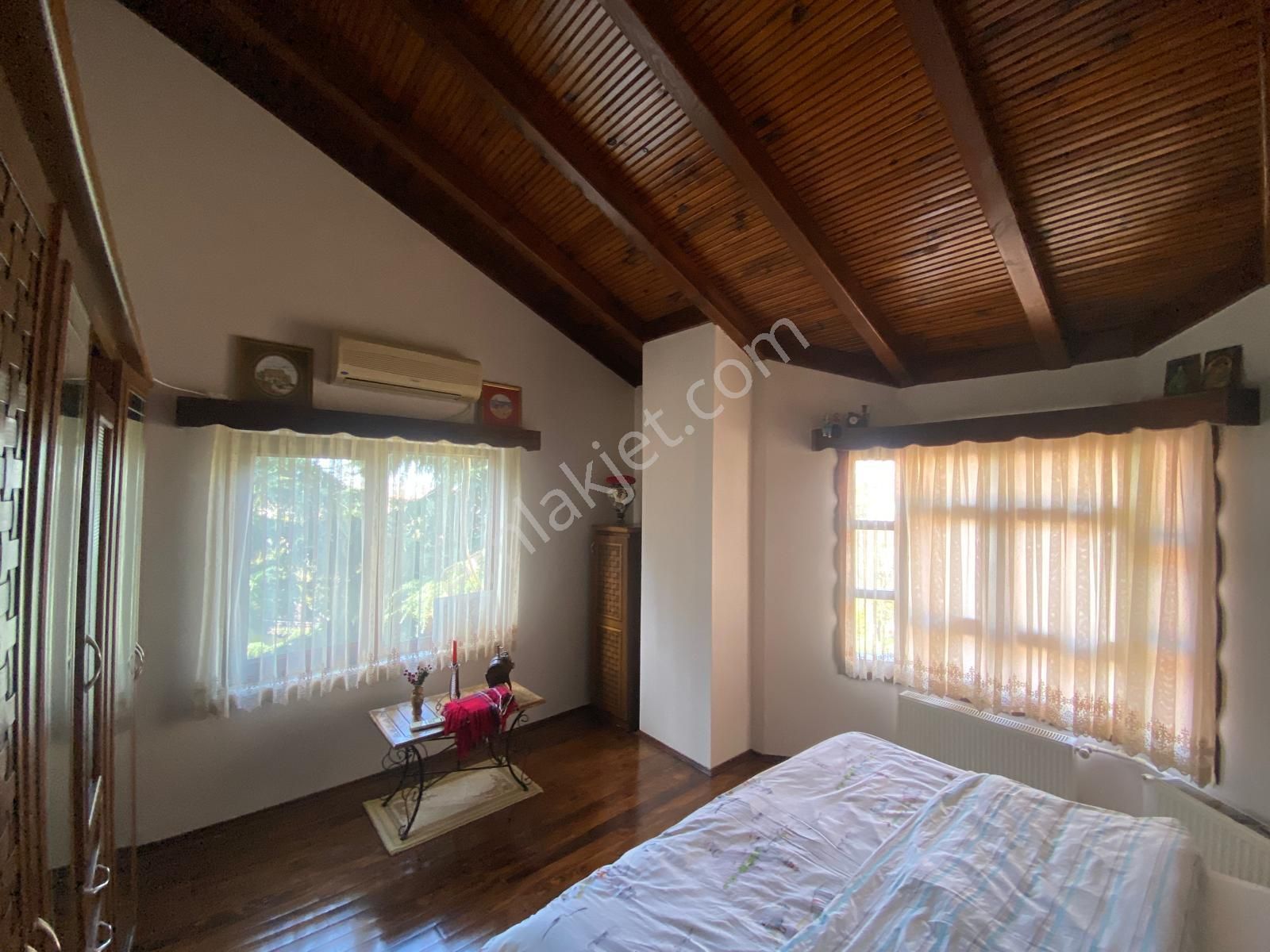 Sapanca’da Site İçinde Satılık Müstakil Villa.. - Görsel 20