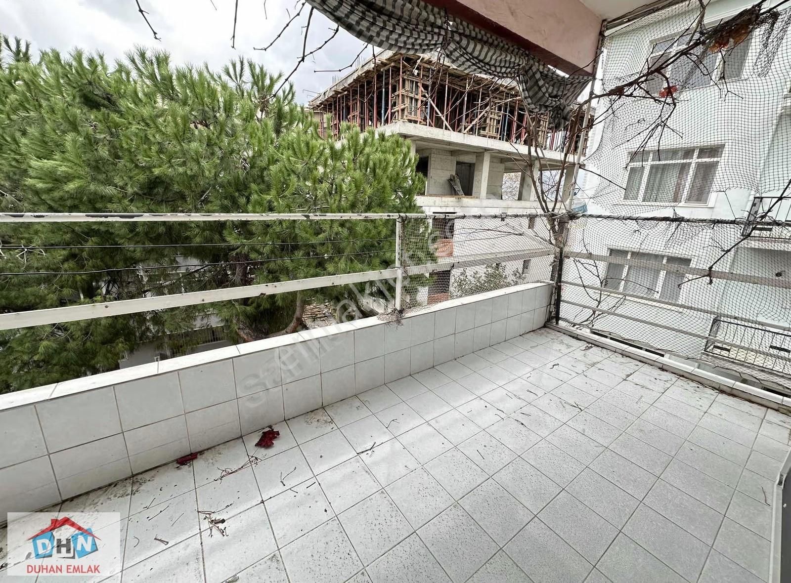 Duhan Emlak'tan Plaj Sokak'ta Denize,sahile Komşu Eşyalı Kiralık - Görsel 3