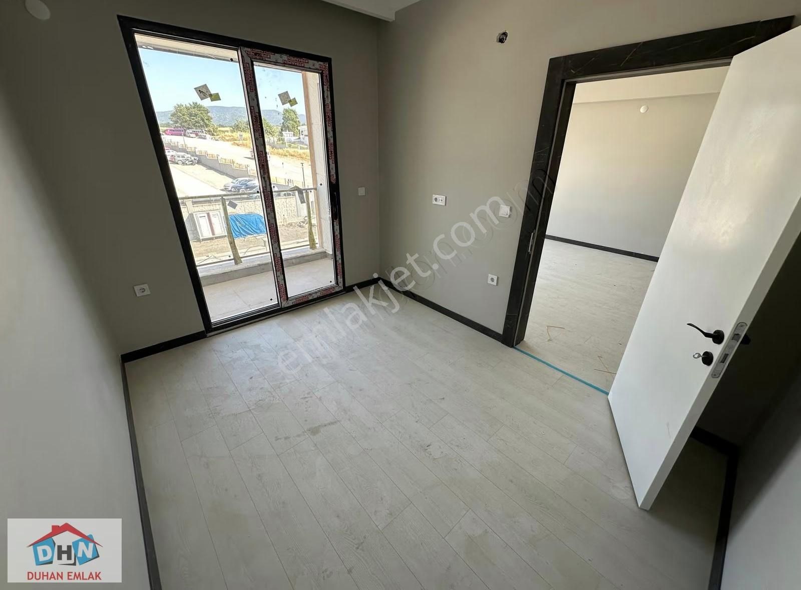 Duhan Emlak'tan Premium Lounge'da Kiralık 1+1 Köşe En Üst Kat - Görsel 2