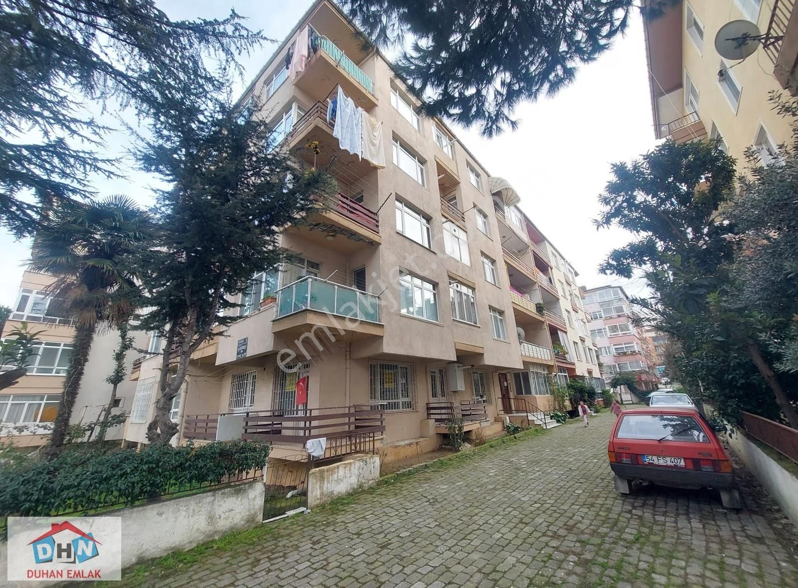 Duhan Emlak'tan Satılık 2+1 Daire Bahçeli Evler Mah'de