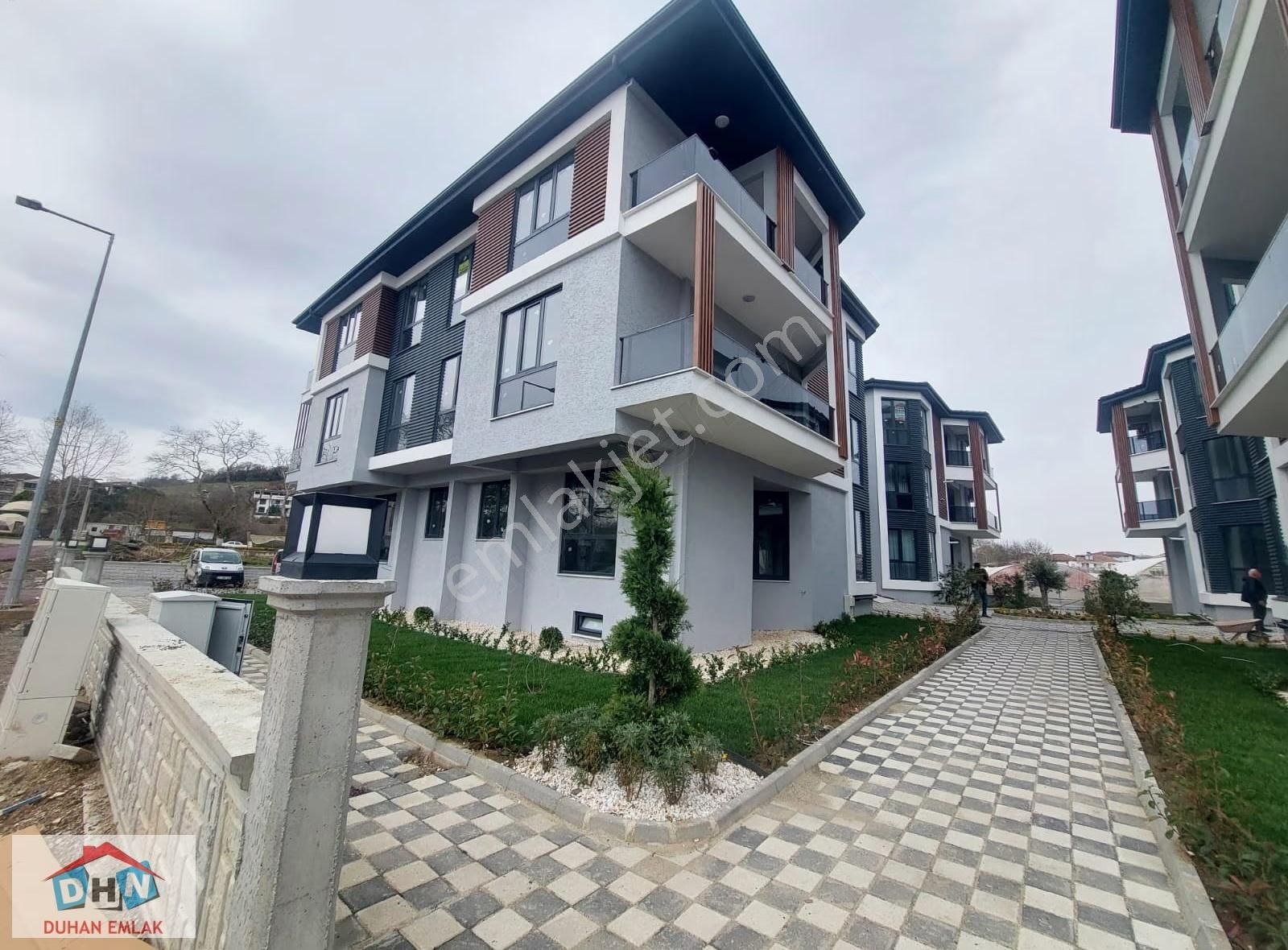 Duhan Emlak'tan Satılık 2+1 Daire Kadıköy, Termal Yolu Üzerinde
