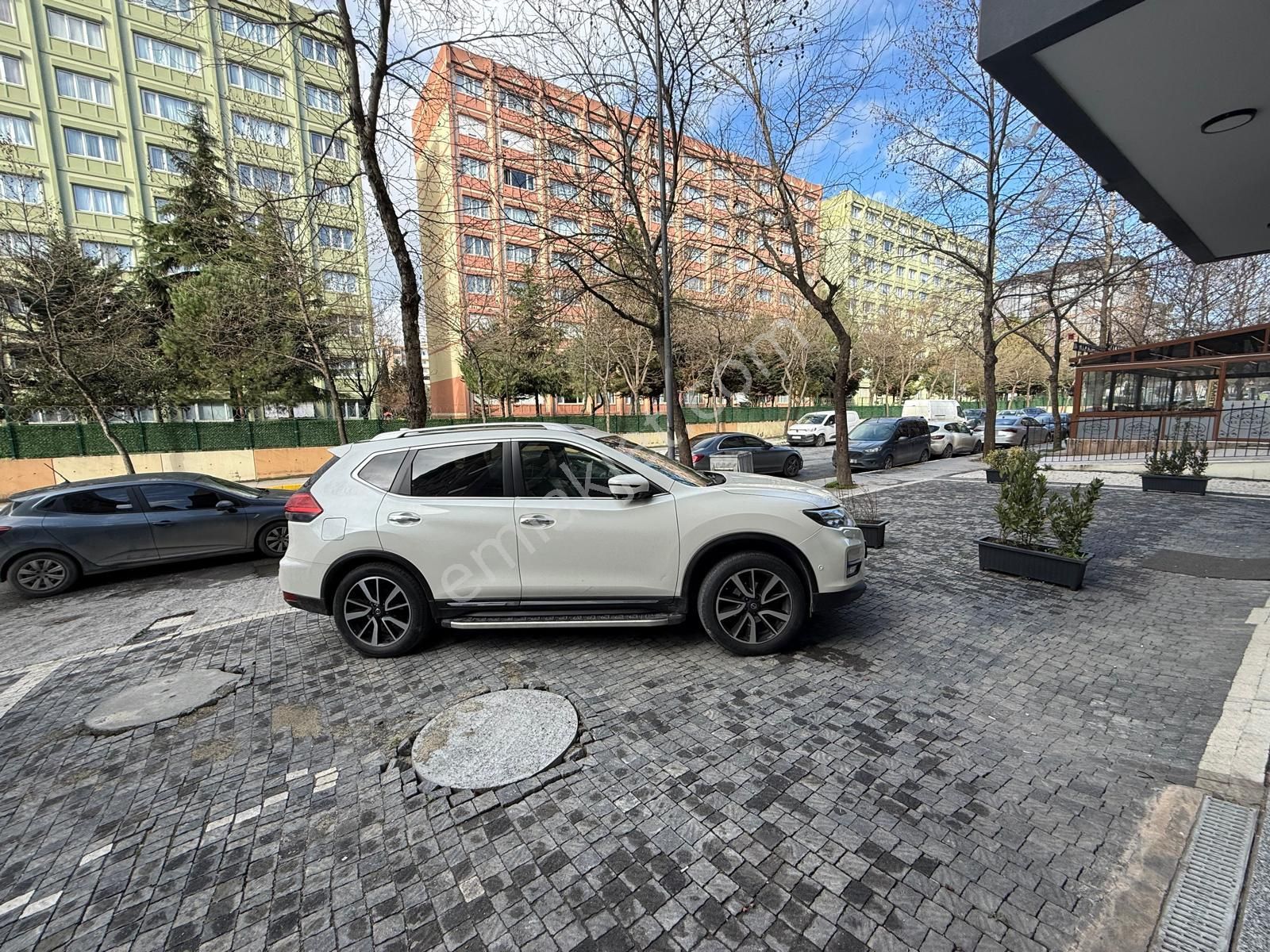 West Marinaya Yakın Merkezi Konumda 120 M2 Kiralık Dükkan !! - Görsel 17