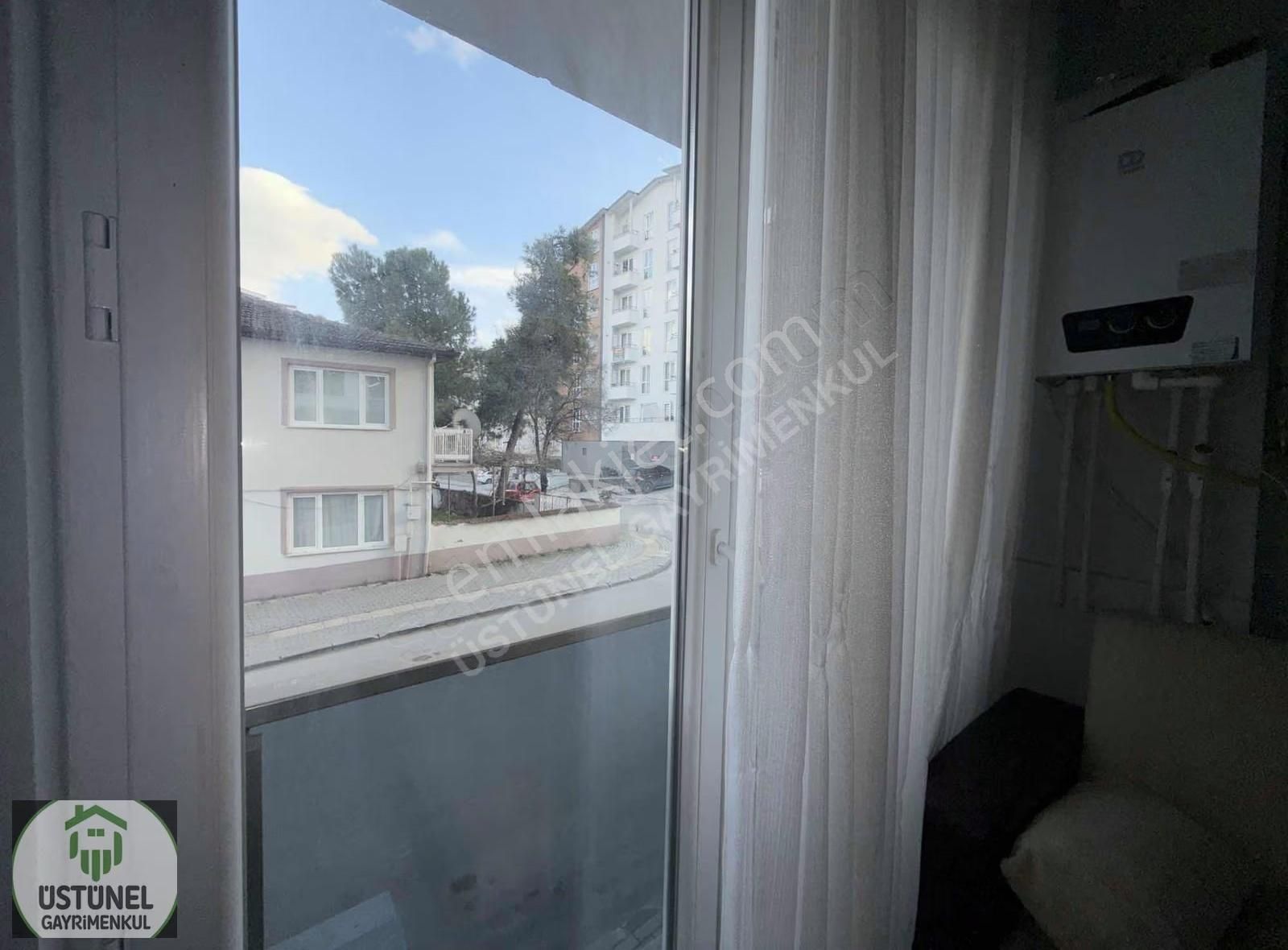 Üstünel'den 4 Yaşında Kat Mülkiyetli Boş Uygun Satılık Daire - Görsel 2