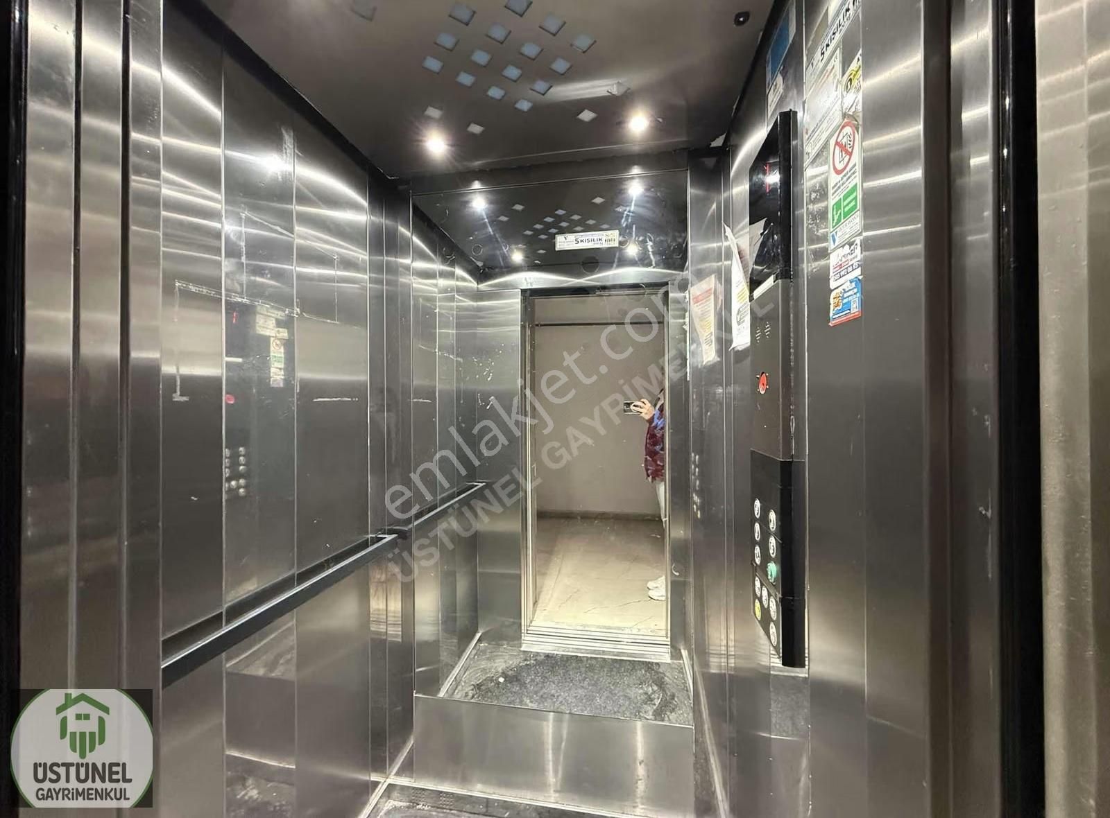 Üstünel'den 4 Yaşında Kat Mülkiyetli Boş Uygun Satılık Daire - Görsel 4
