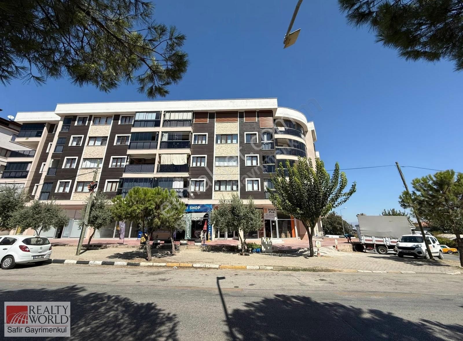 Şemikler'de Ara Kat 2+1 Açık Mutfaklı Kiralık Daire - Görsel 12