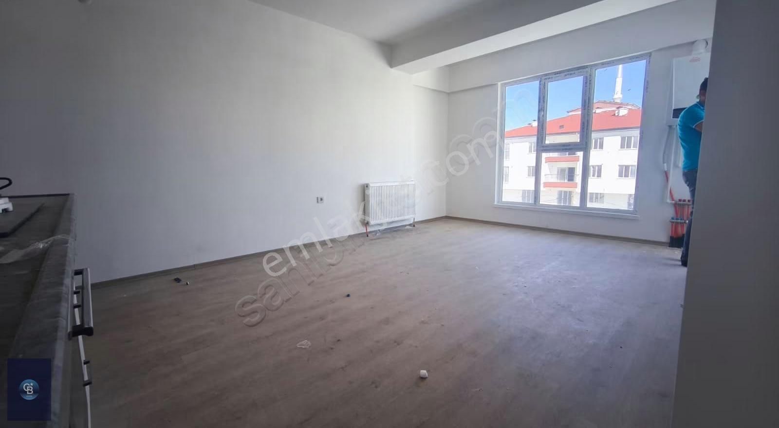 Dumlupınar'da Y. Beyazıt Üniv. Yakını Modern 1+1 Daire Fırsatı - Görsel 3