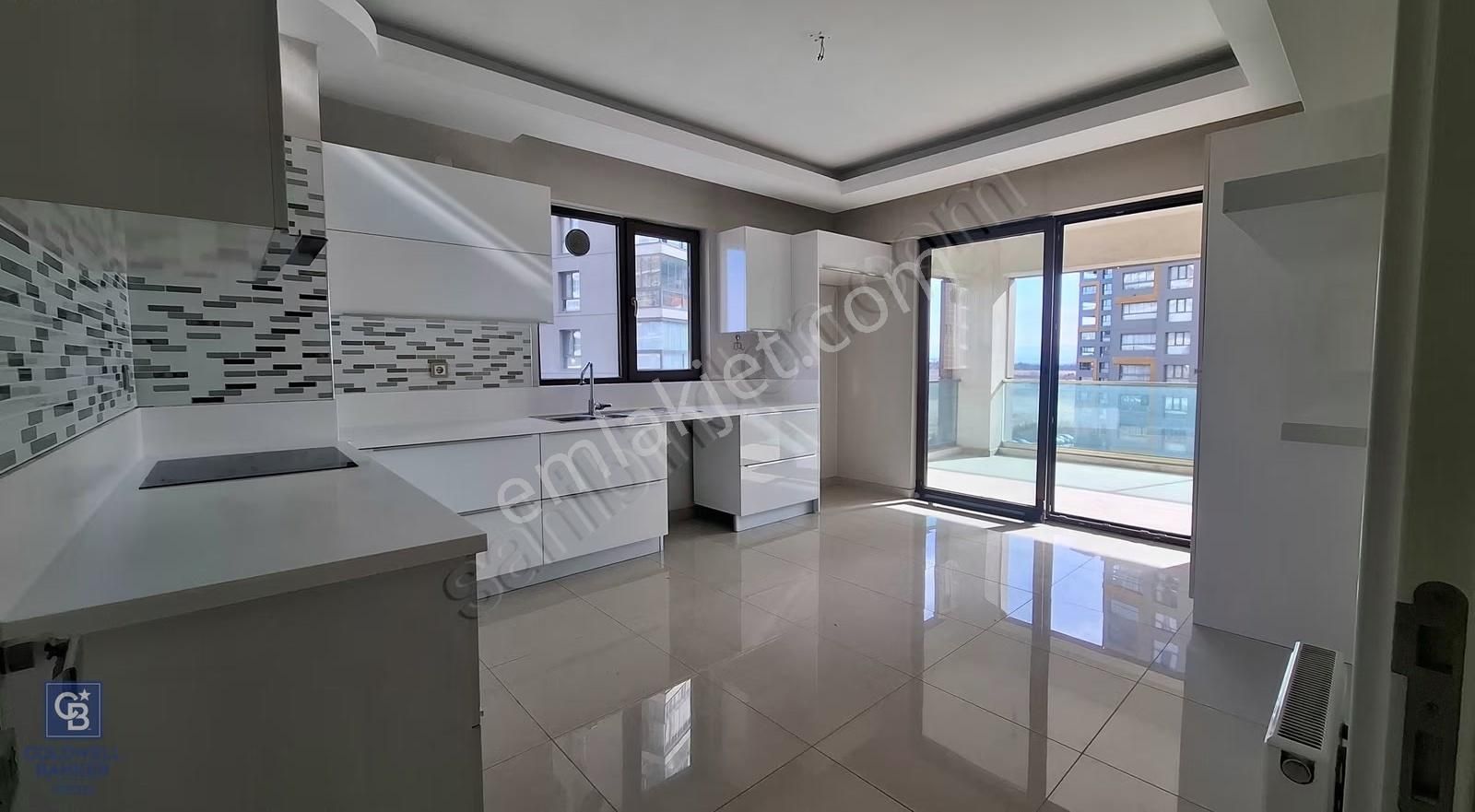 Cumhuriyet Mahallesi Metroya Adım Mesafe 4+1 Kiralık Daire - Görsel 13