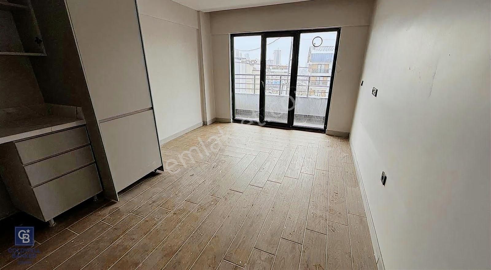 Taşpınar Da Asansörlü Ara Katta Balkonlu 1+1 Lüx Yapı - Görsel 9