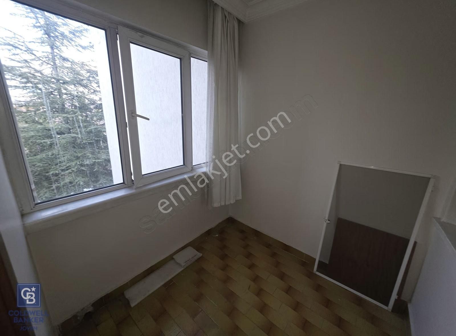 Söğütözü'nde Emsan Sitesinde Kiralık 3+1 Daire - Görsel 4